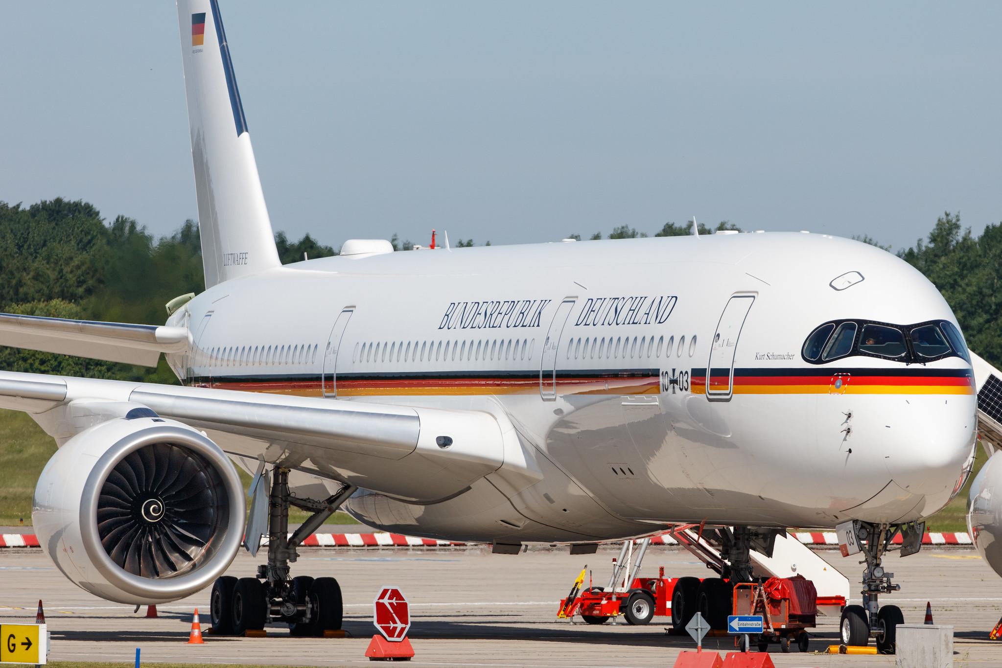 Hamburg Airport: German Air Force (/ GAF) |  Airbus A350-941 A359 | 10+03 | MSN 416