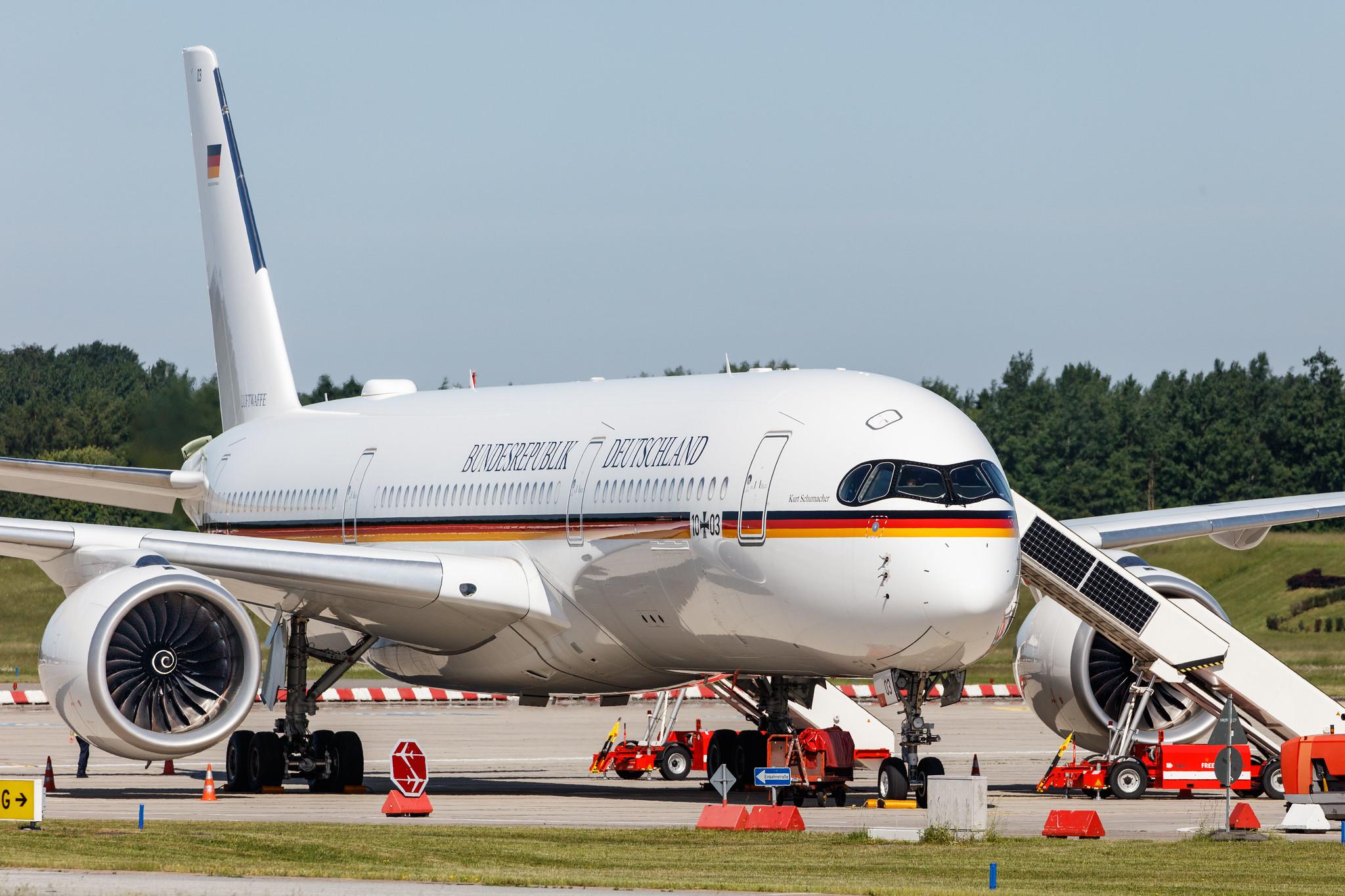 Hamburg Airport: German Air Force (/ GAF) |  Airbus A350-941 A359 | 10+03 | MSN 416