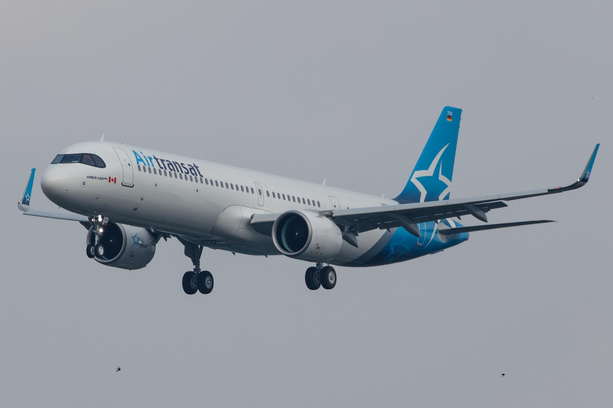 Hamburg Airport: Air Transat (TS / TSC) |  Airbus A321-271NX A21N | D-AZAE | MSN 10521