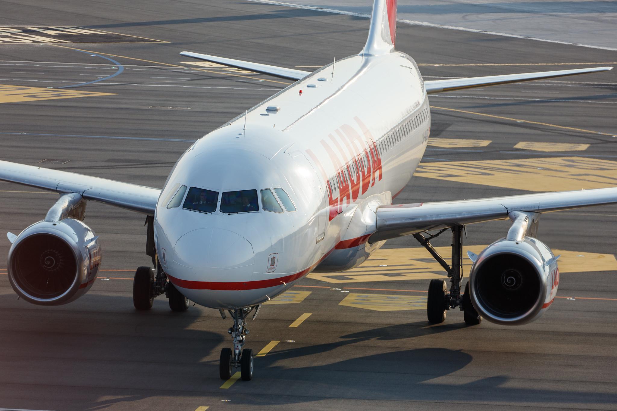 Hamburg Airport: Lauda Europe (LW / LDA) |  Airbus A320-232 A320 | 9H-LOZ | MSN 02838