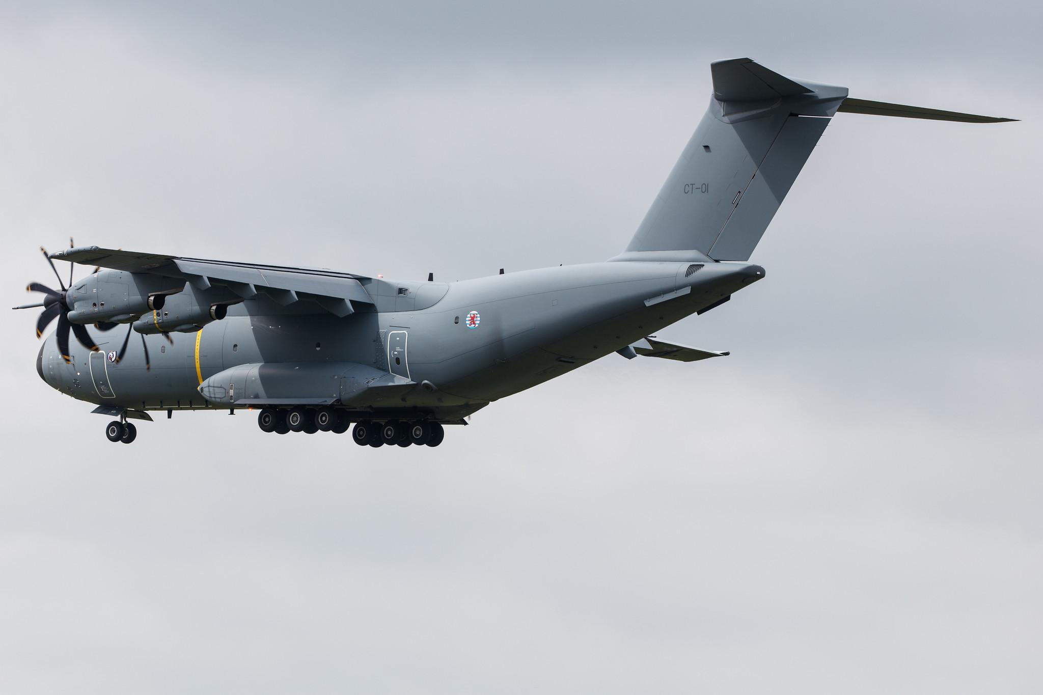 Hamburg Airport: Luxembourg Armed Forces |  Airbus A400M-180 A400 | CT-01 | MSN 104