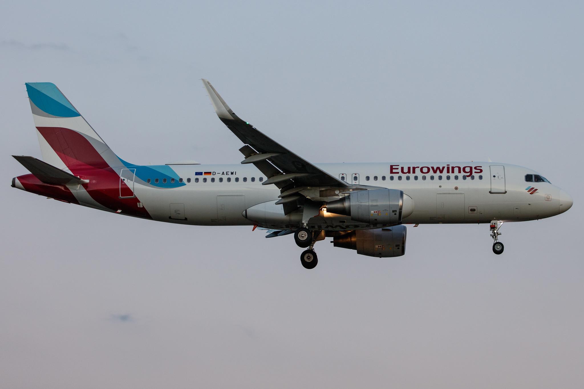 Hamburg Airport: Eurowings (EW / EWG) |  Airbus A320-214 A320 | D-AEWI | MSN 7210