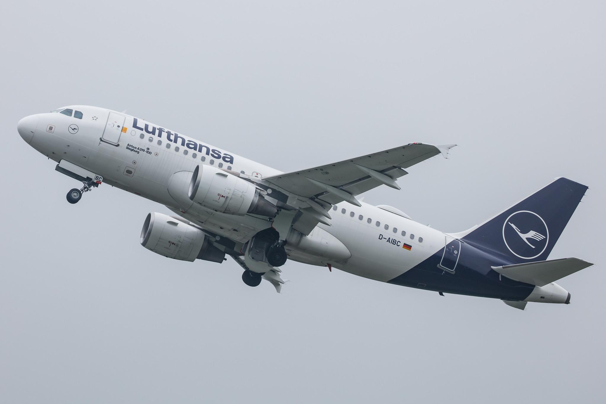 Hamburg Airport: Lufthansa (LH / DLH) |  Airbus A319-112 A319 | D-AIBC | MSN 4332