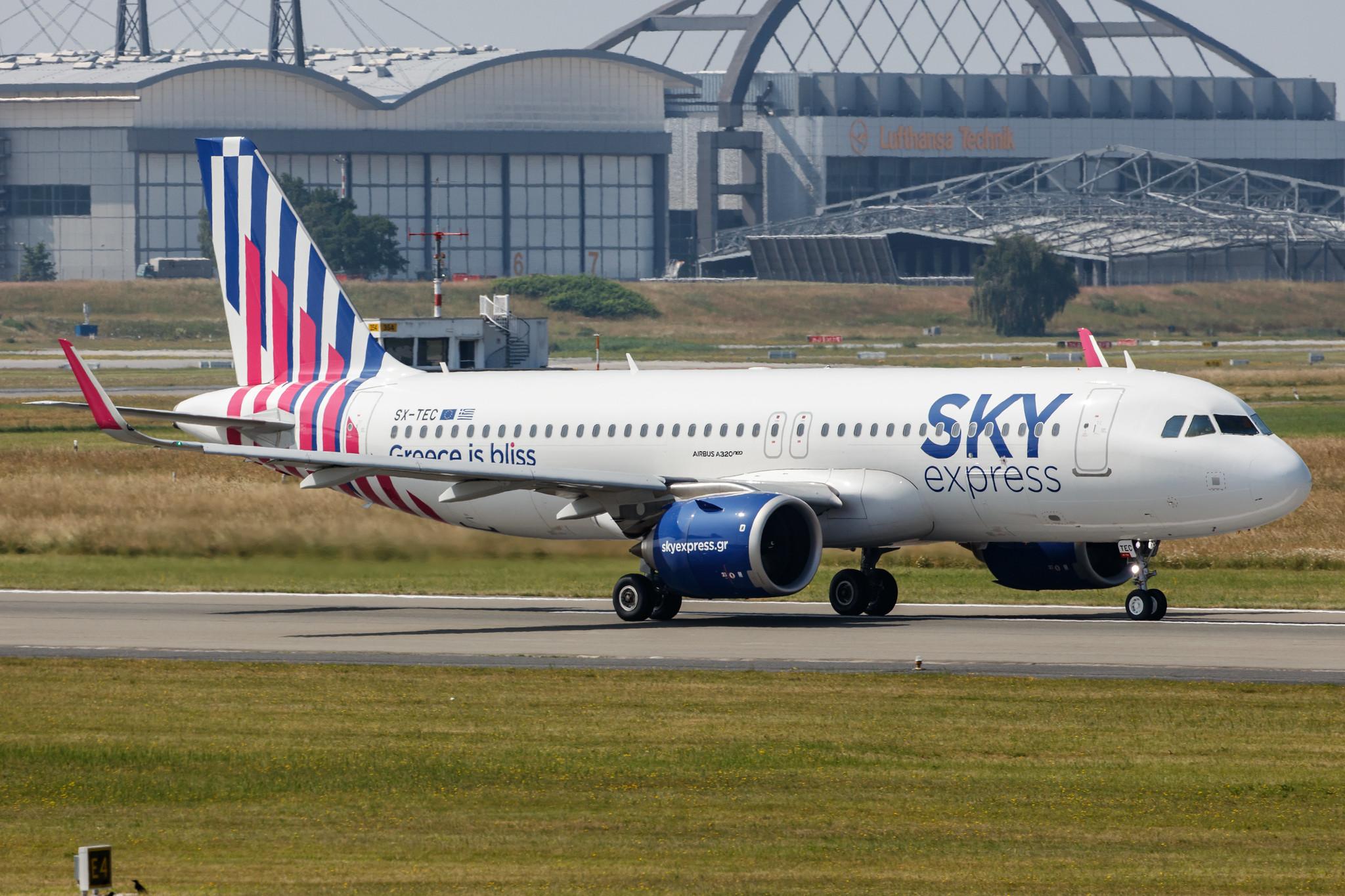 Hamburg Airport: Sky Express (GQ / SEH) |  Airbus A320-251N A20N | SX-TEC | MSN 9566