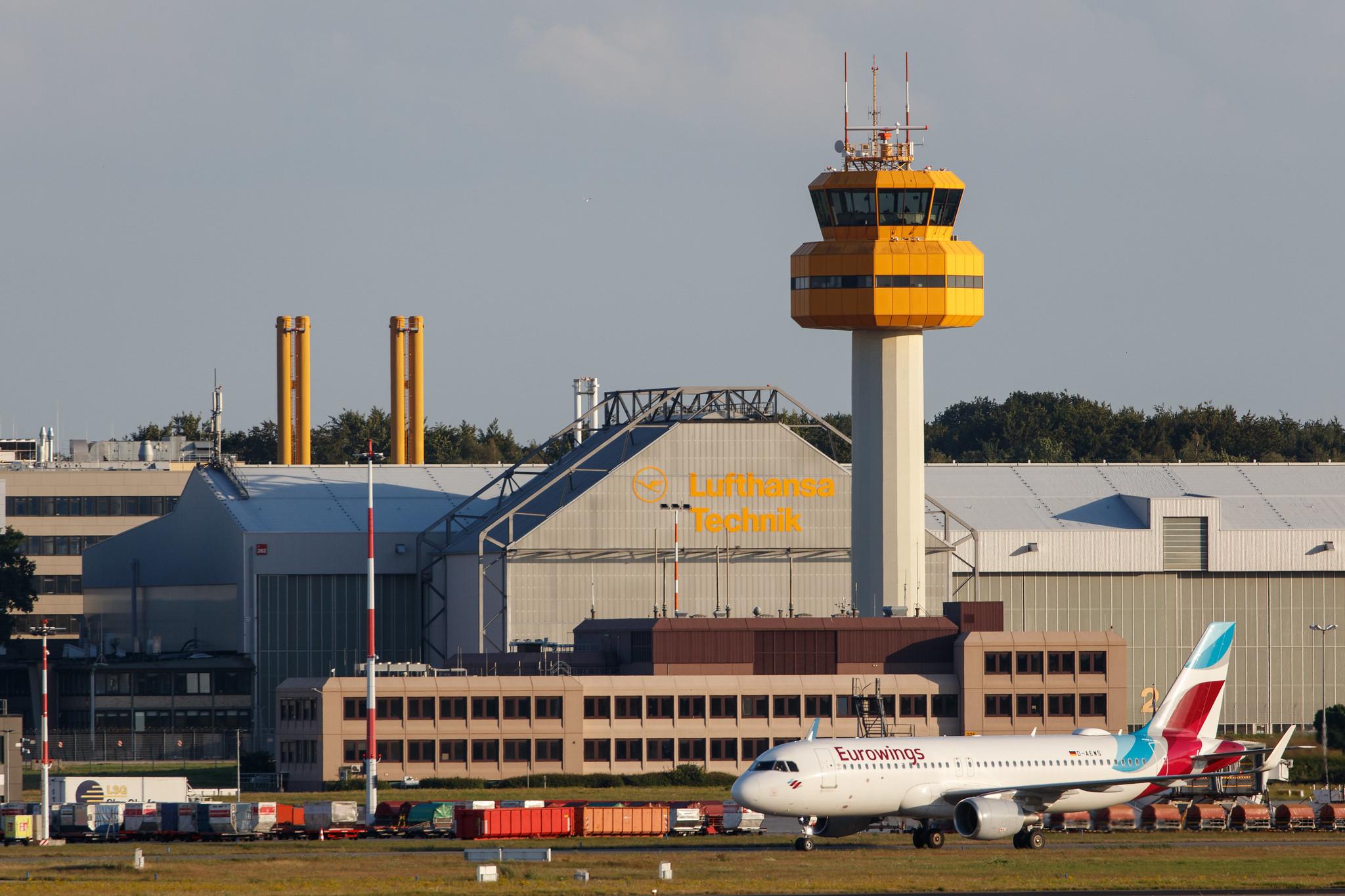 Hamburg Airport: Eurowings (EW / EWG) |  Airbus A320-214 A320 | D-AEWS | MSN 7439