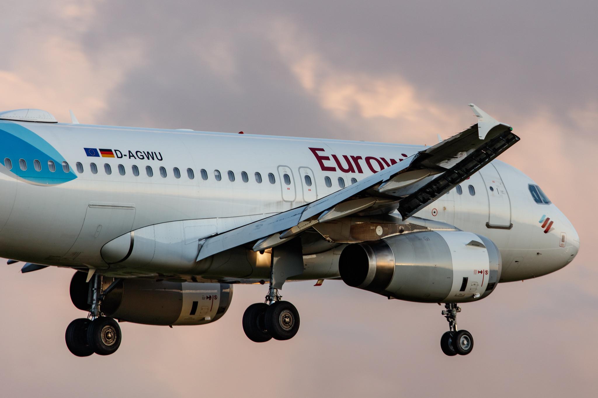 Hamburg Airport: Eurowings (EW / EWG) |  Airbus A319-132 A319 | D-AGWU | MSN 5457