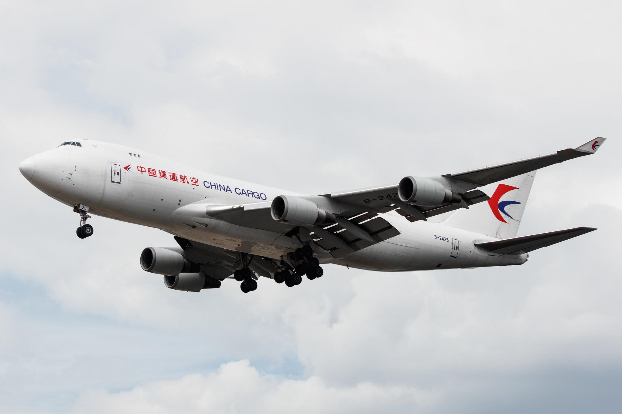 Frankfurt Airport: China Cargo Airlines (CK / CKK) |  Boeing 747-40BF(ER) B744 | B-2425 | MSN 35207