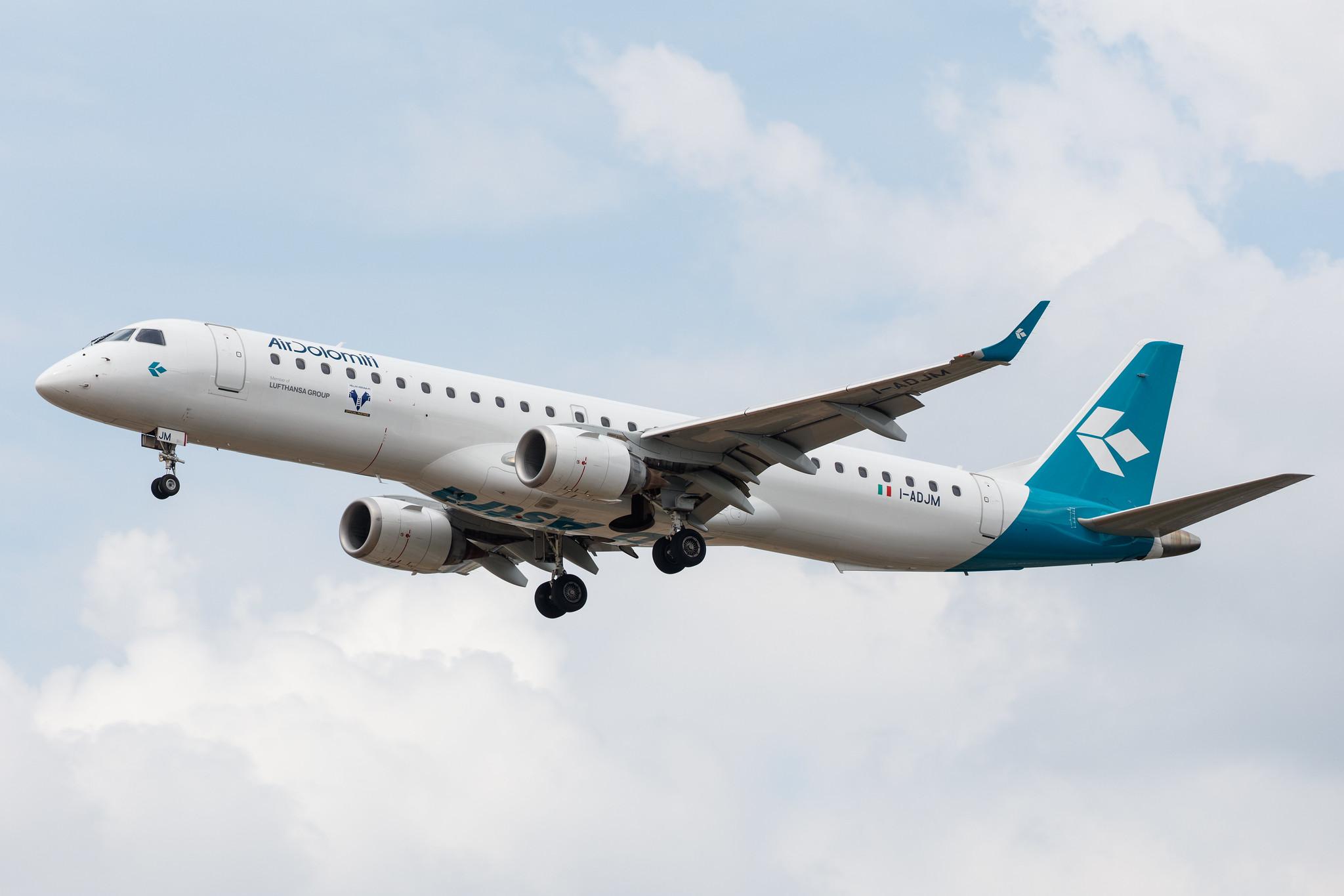 Frankfurt Airport: Air Dolomiti (EN / DLA) |  Embraer E195LR E195 | I-ADJM | MSN 19000258