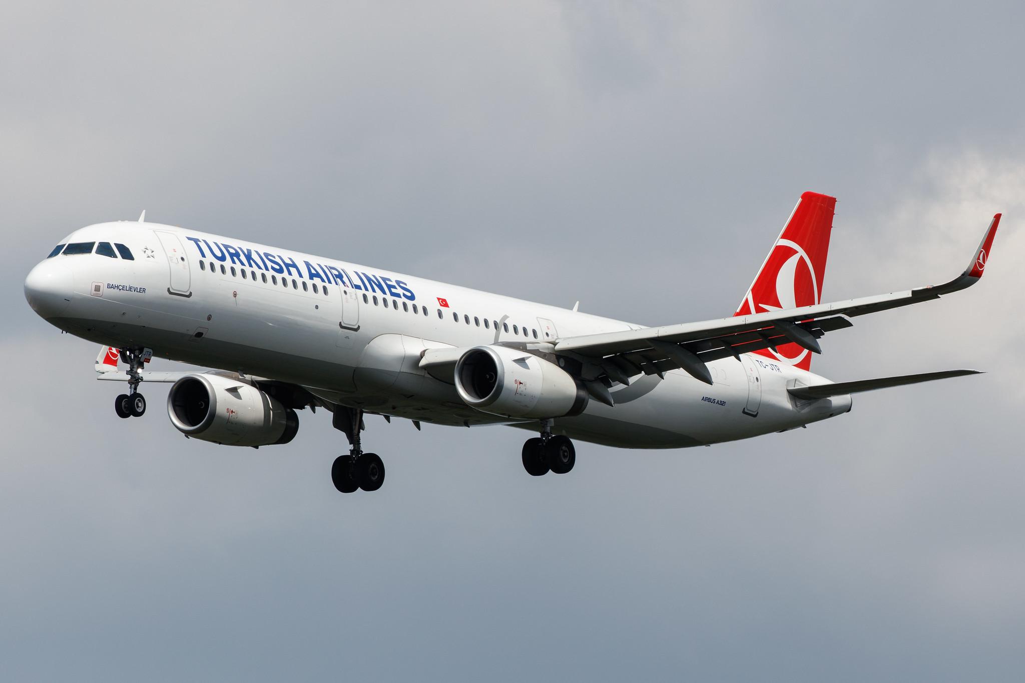 Frankfurt Airport: Turkish Airlines (TK / THY) |  Airbus A321-231 A321 | TC-JTR | MSN 7518