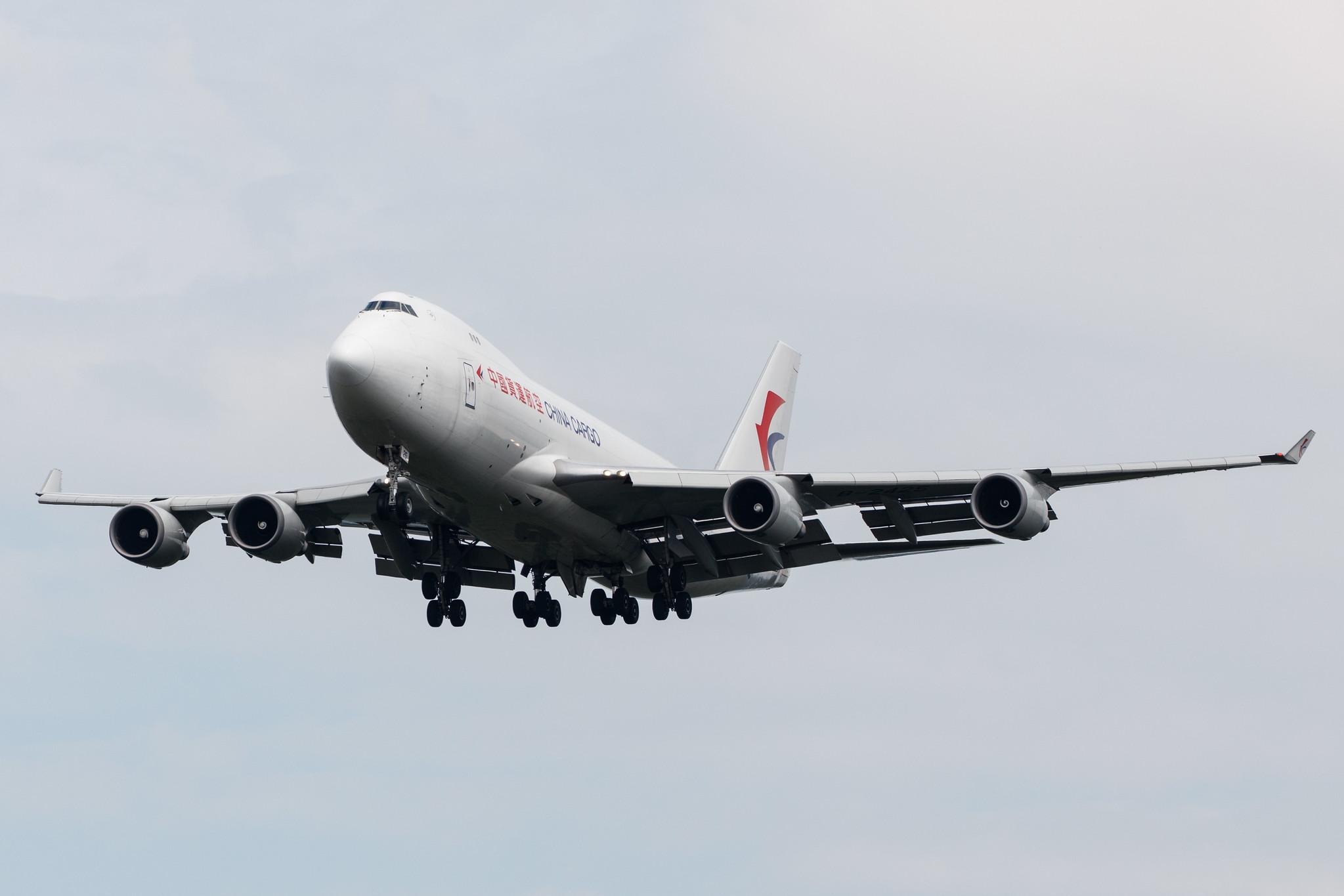 Frankfurt Airport: China Cargo Airlines (CK / CKK) |  Boeing 747-40BF(ER) B744 | B-2425 | MSN 35207