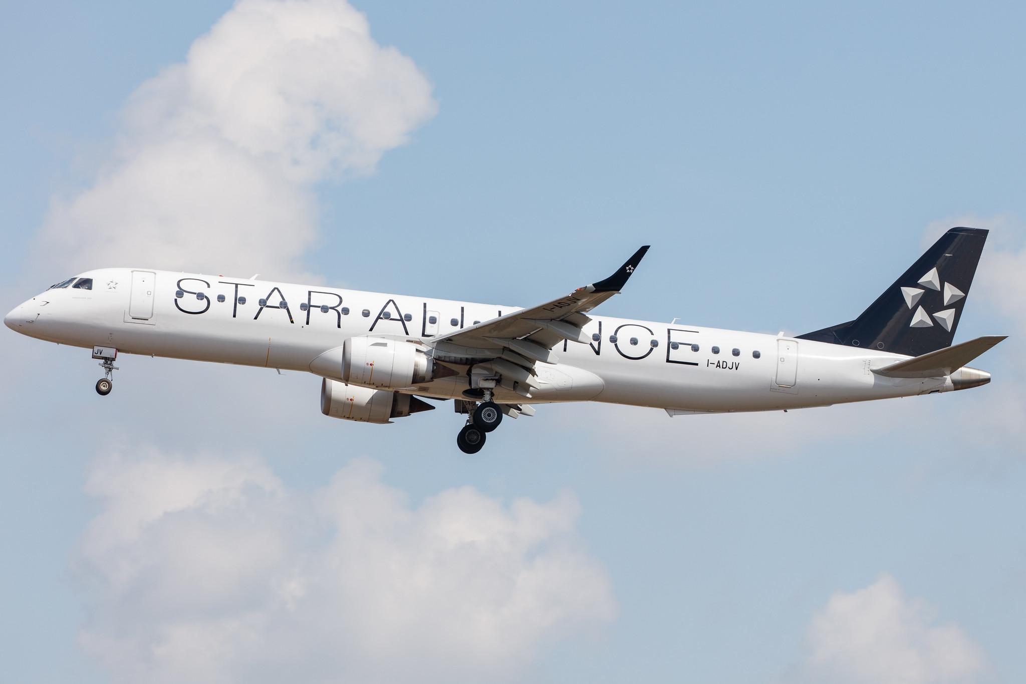 Frankfurt Airport: Air Dolomiti (EN / DLA) |  Livery: Star Alliance Livery |  Embraer E195LR E195 | I-ADJV | MSN 19000308