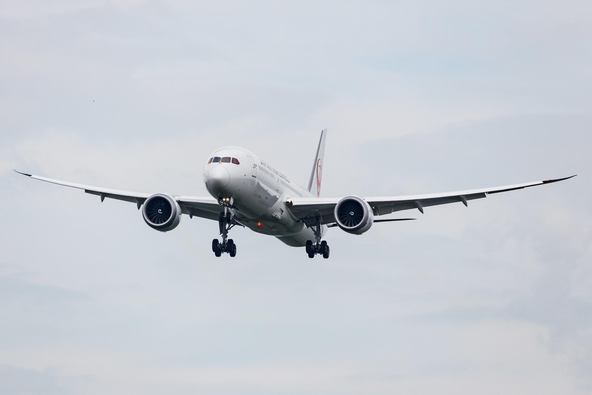 Frankfurt Airport: Japan Airlines (JL / JAL) |  Boeing 787-9 Dreamliner B789 | JA881J | MSN 66514