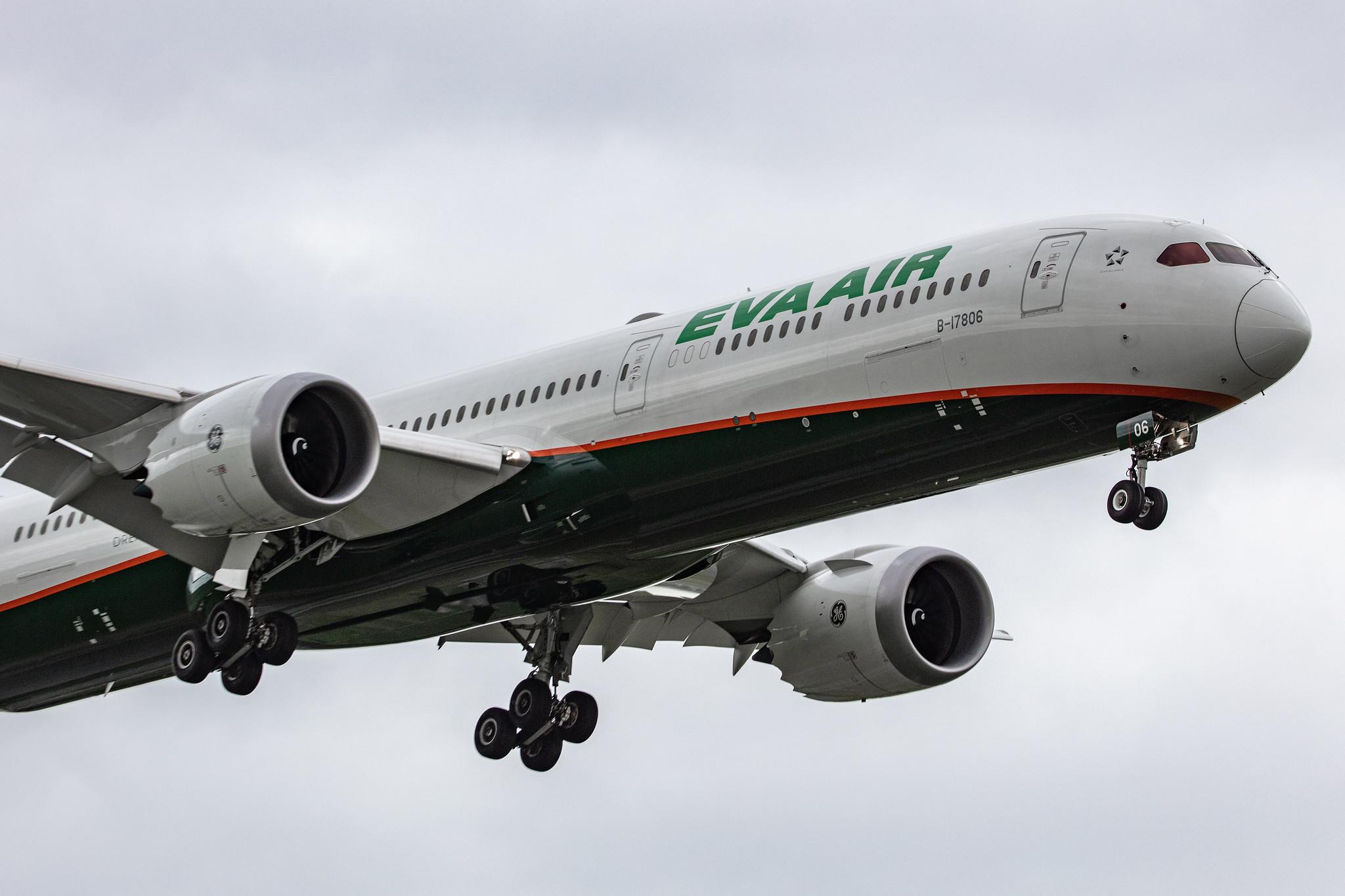Amsterdam Schiphol: EVA Air (BR / EVA) |  Boeing 787-10 Dreamliner B78X | B-17806 | MSN 60289
