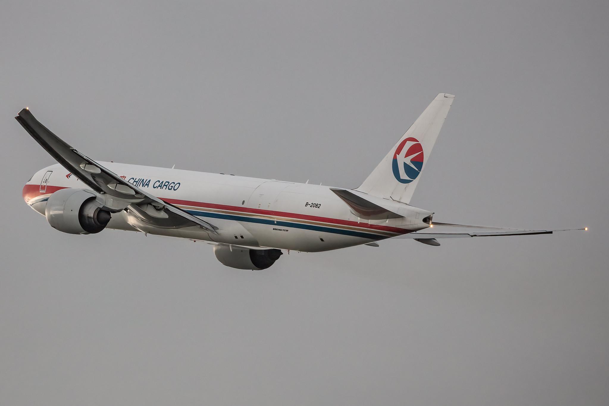 Amsterdam Schiphol: China Cargo Airlines (CK / CKK) |  Boeing 777-F6N B77L | B-2082 | MSN 37716
