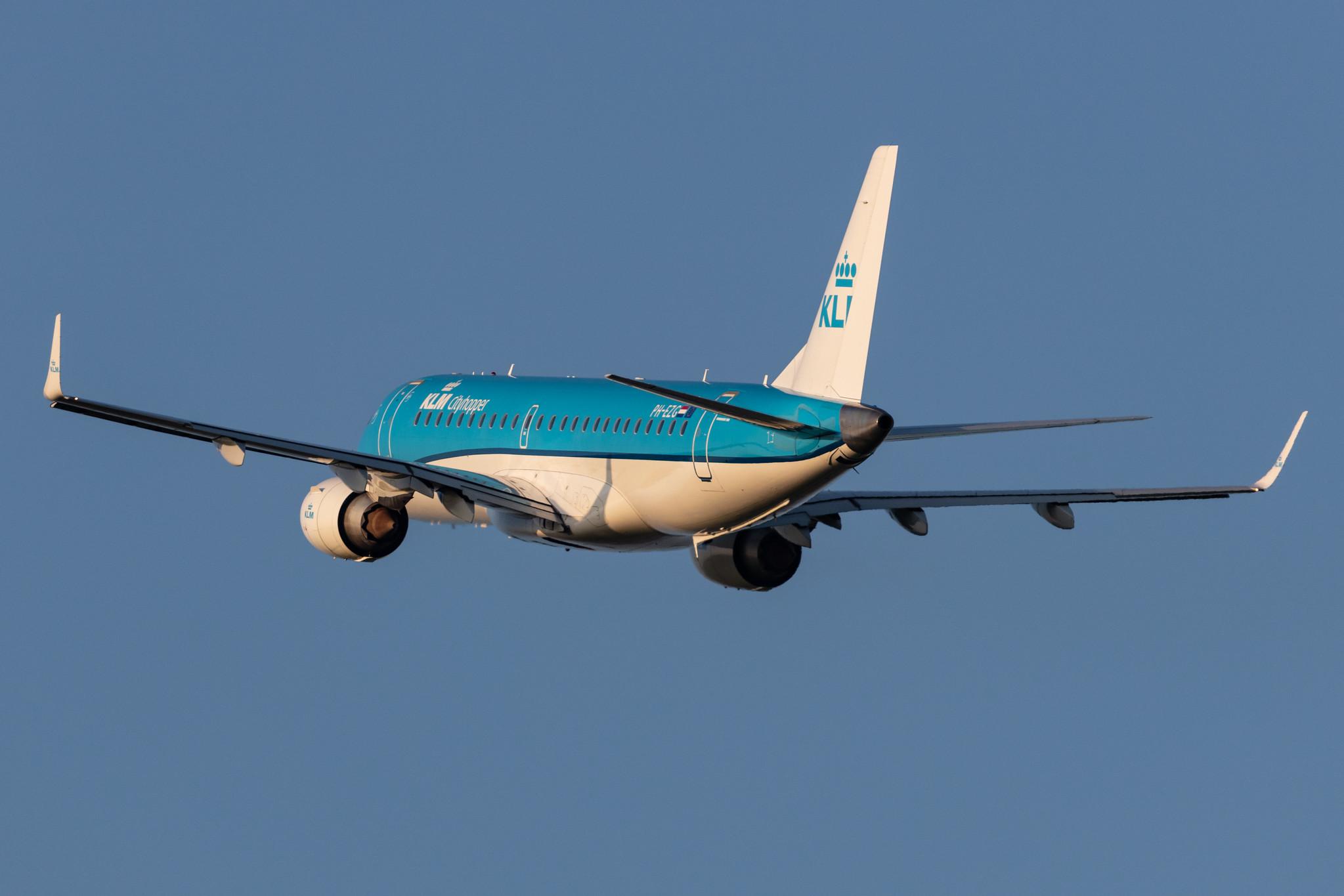 Amsterdam Schiphol: KLM (KL / KLM) | Operator: KLM Cityhopper |  Embraer E190STD E190 | PH-EZG | MSN 19000315