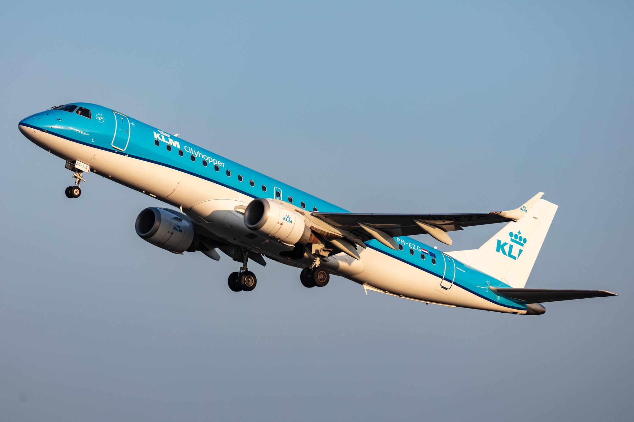 Amsterdam Schiphol: KLM (KL / KLM) | Operator: KLM Cityhopper |  Embraer E190STD E190 | PH-EZG | MSN 19000315