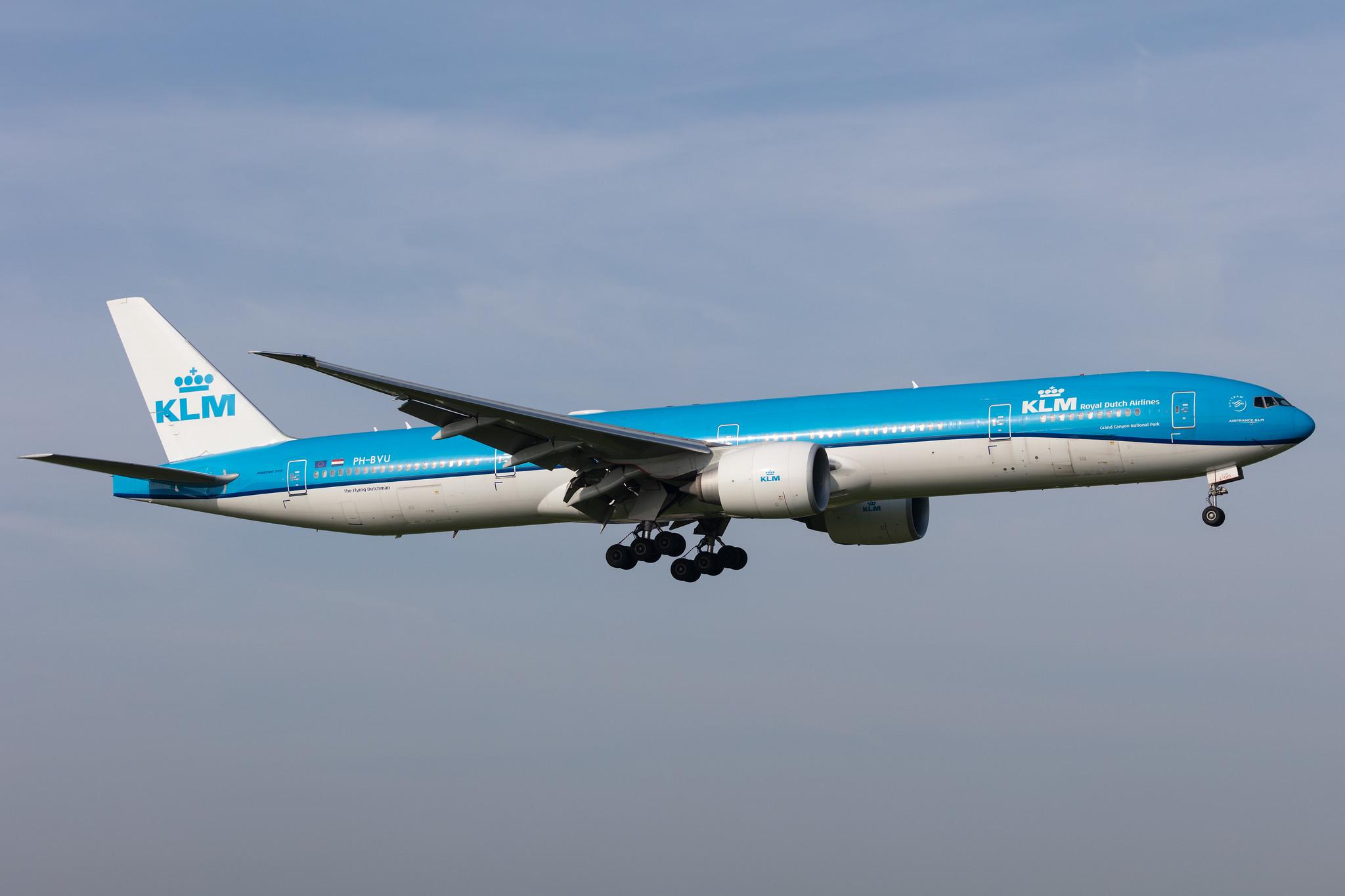 Amsterdam Schiphol: KLM (KL / KLM) |  Boeing 777-306(ER) B77W | PH-BVU | MSN 61702