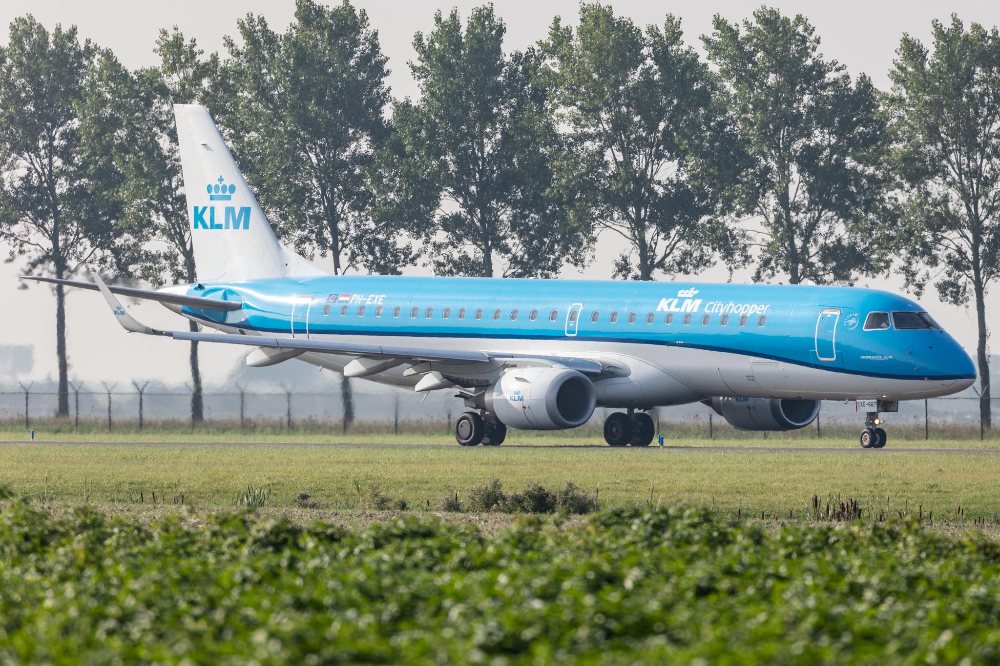 Amsterdam Schiphol: KLM (KL / KLM) | Operator: KLM Cityhopper |  Embraer E190STD E190 | PH-EXE | MSN 19000687