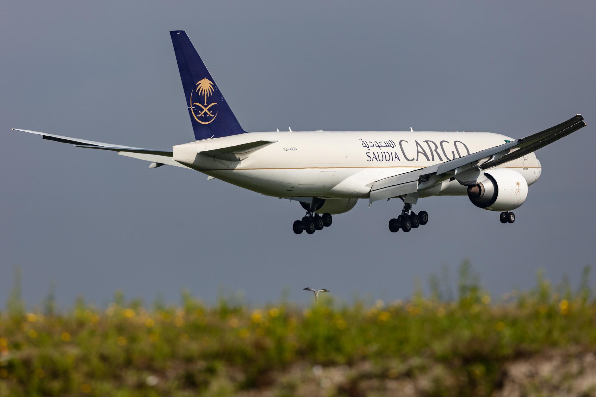 Amsterdam Schiphol: Saudia Cargo (SV / SVA) | Operator: Saudia |  Boeing 777-FFG B77L | HZ-AK74 | MSN 60340