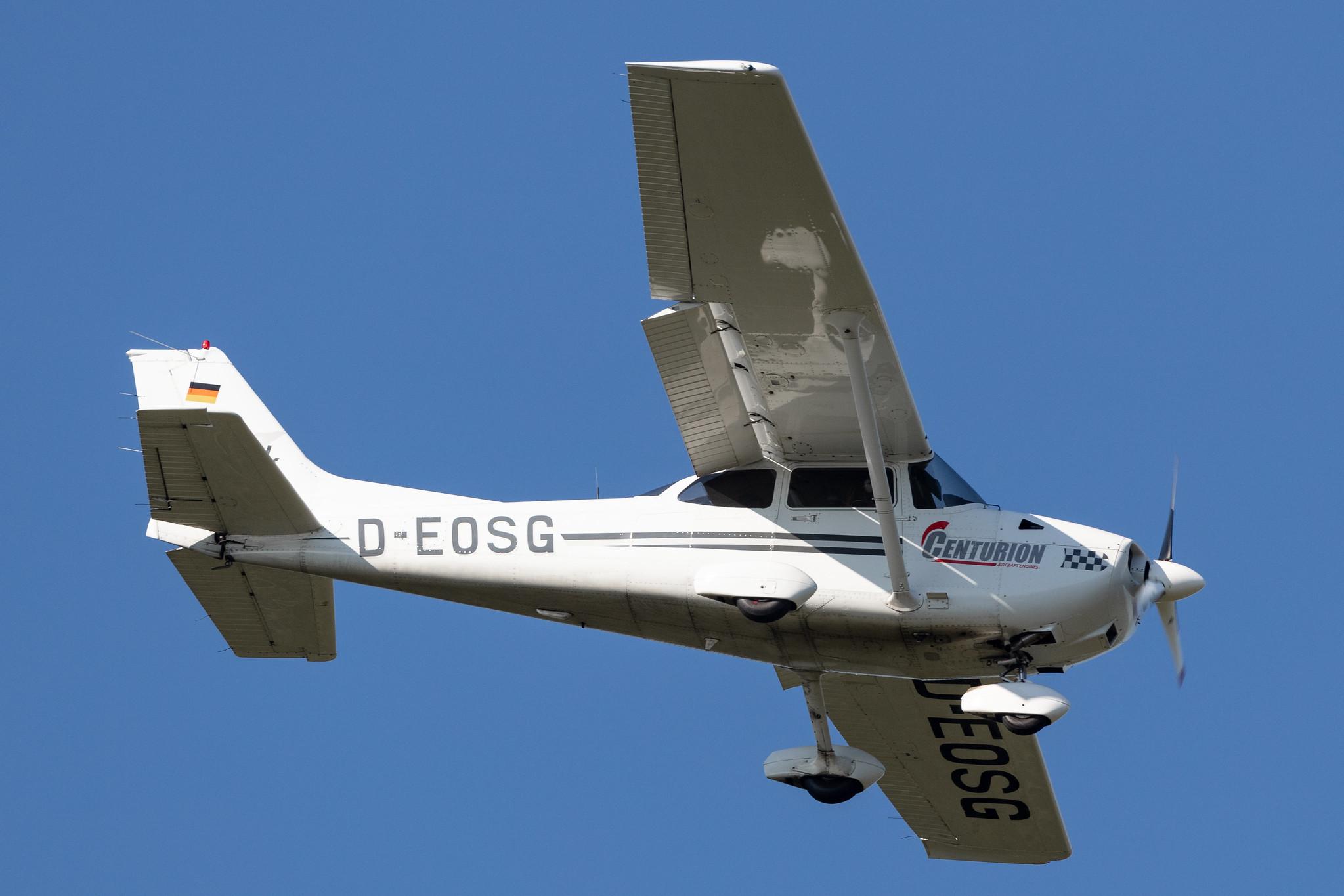 Hamburg Airport: Private owner |  Cessna 172R Skyhawk II C172 | D-EOSG | MSN 17281200