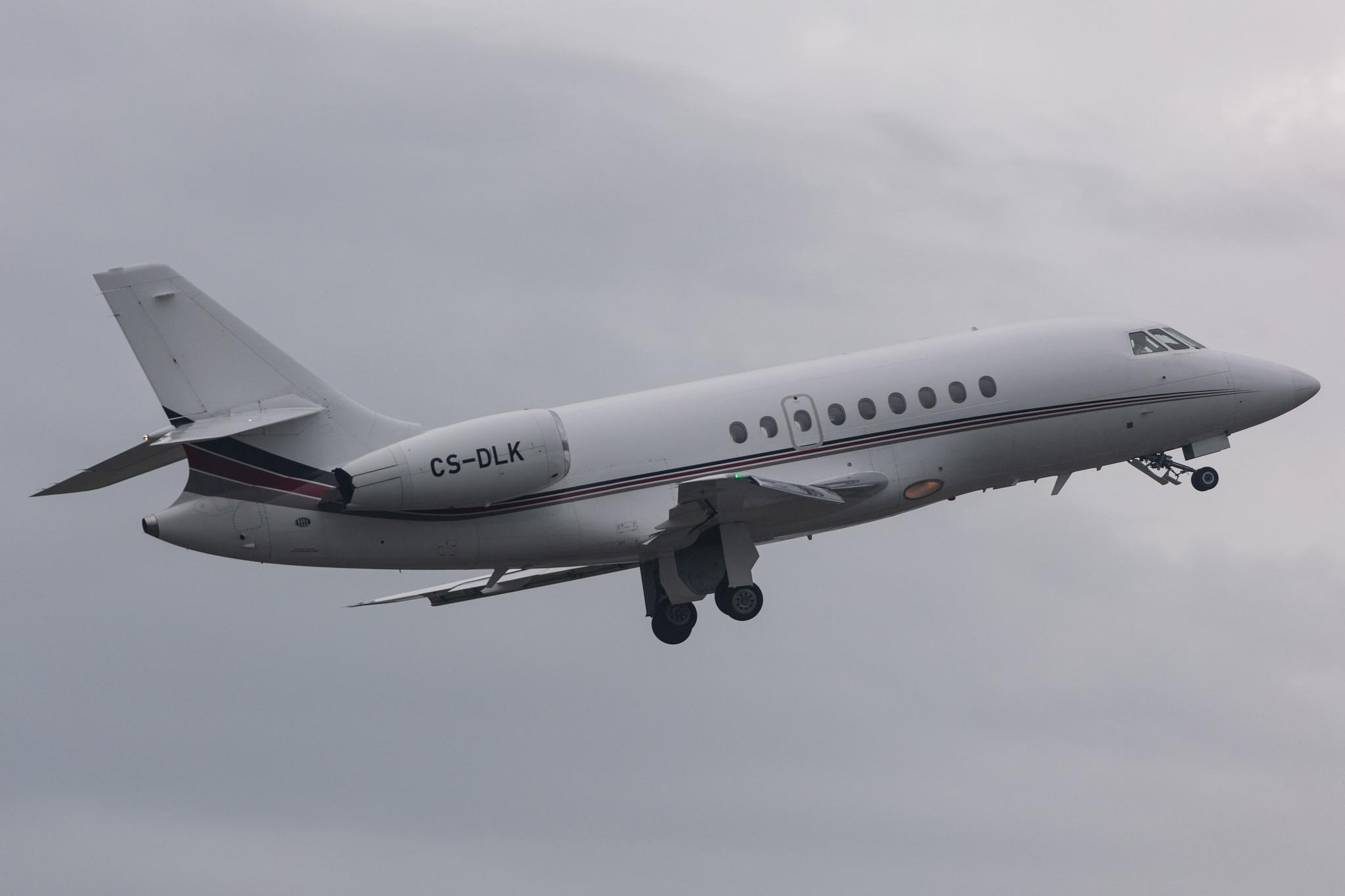 Hamburg Airport: NetJets Europe (/ NJE) |  Dassault Falcon 2000EX F2TH | CS-DLK | MSN 059