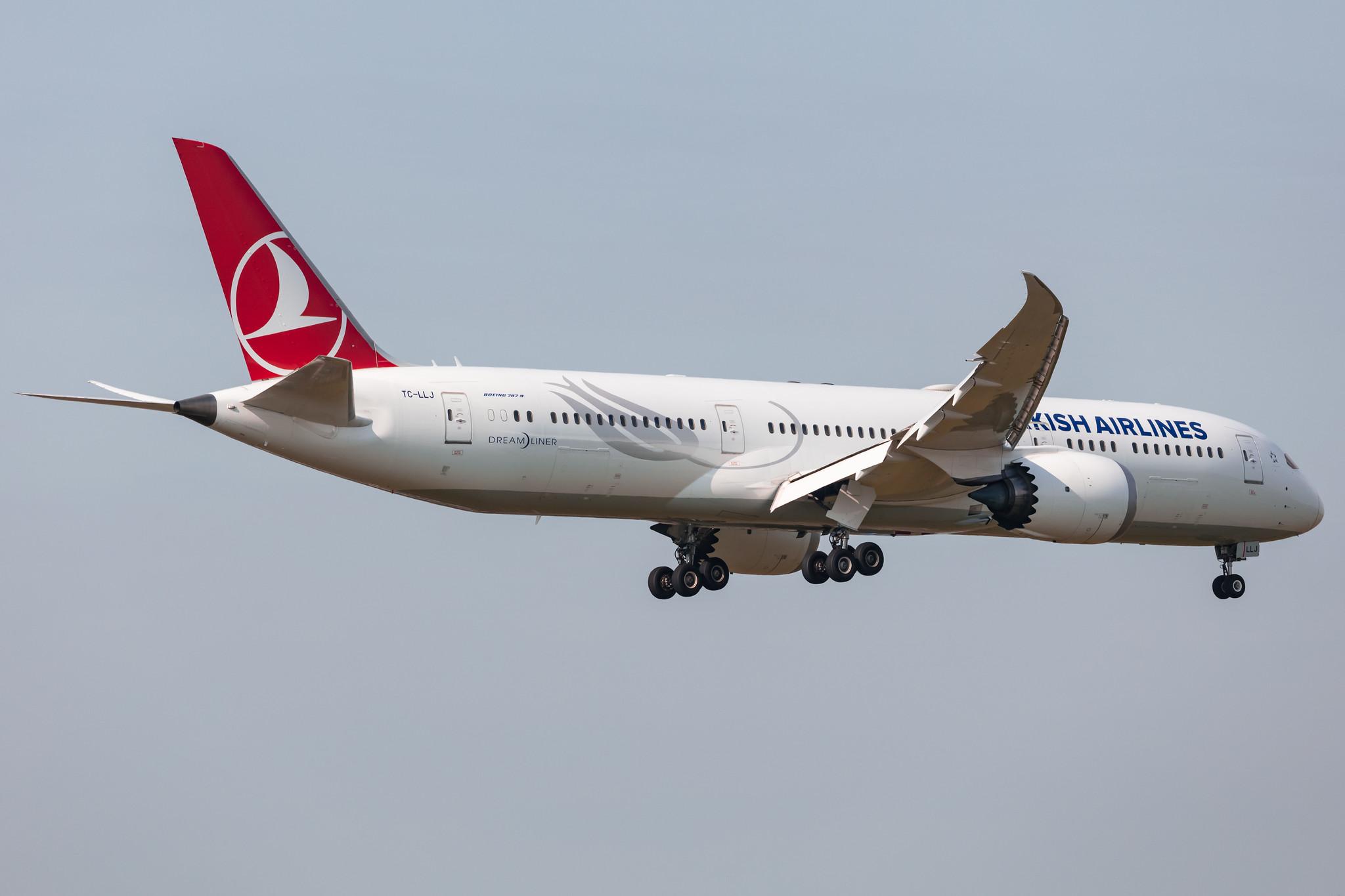Amsterdam Schiphol: Turkish Airlines (TK / THY) |  Boeing 787-9 Dreamliner B789 | TC-LLJ | MSN 65810