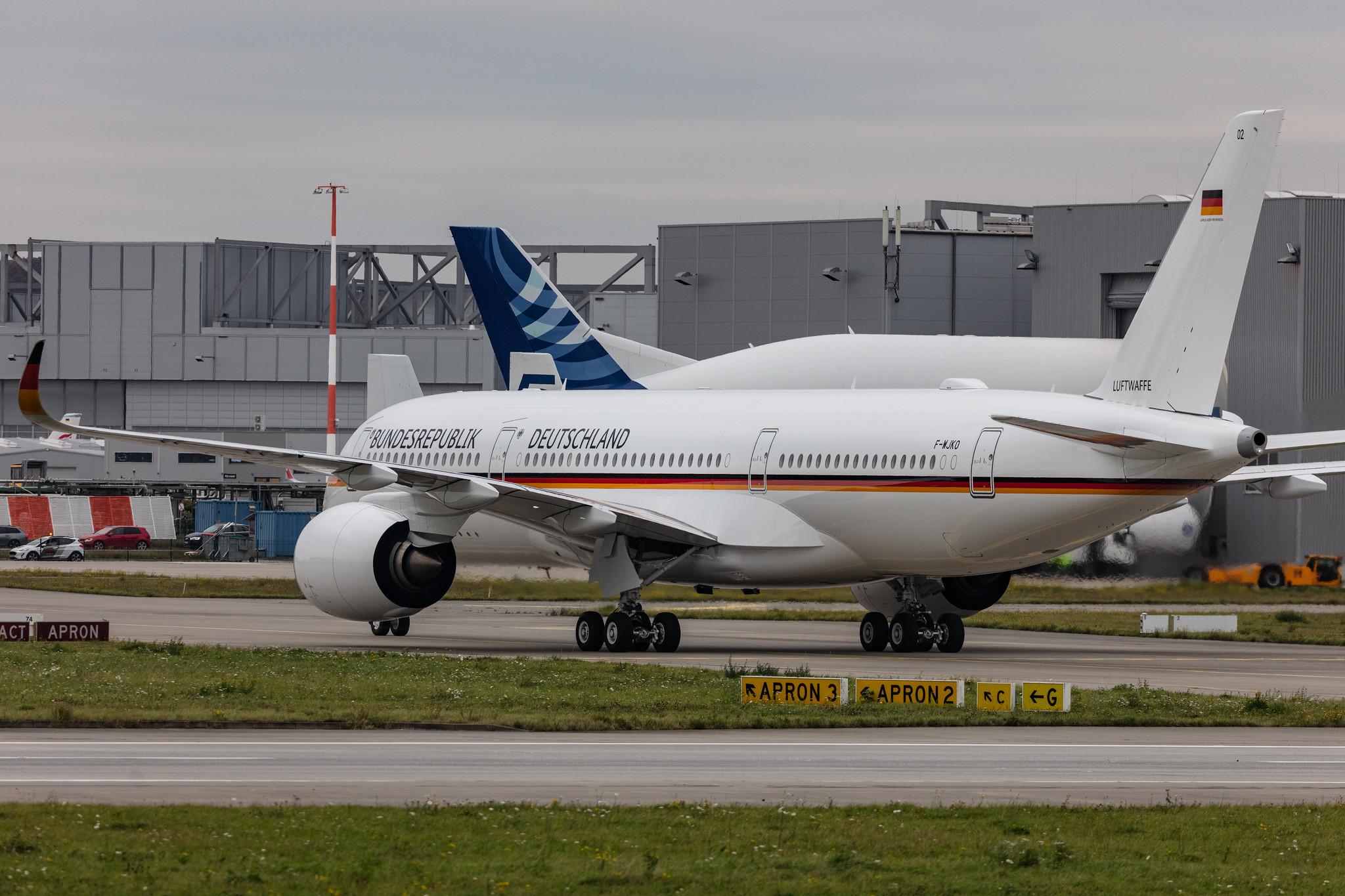Hamburg Finkenwerder: German Air Force (/ GAF) | Airbus A350-941 (A359)  | F-WJKO | MSN 526