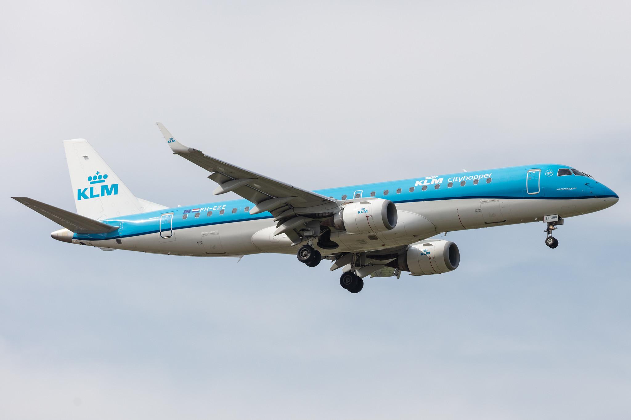 Amsterdam Schiphol: KLM (KL / KLM) | Operator: KLM Cityhopper |  Embraer E190STD E190 | PH-EZE | MSN 19000288
