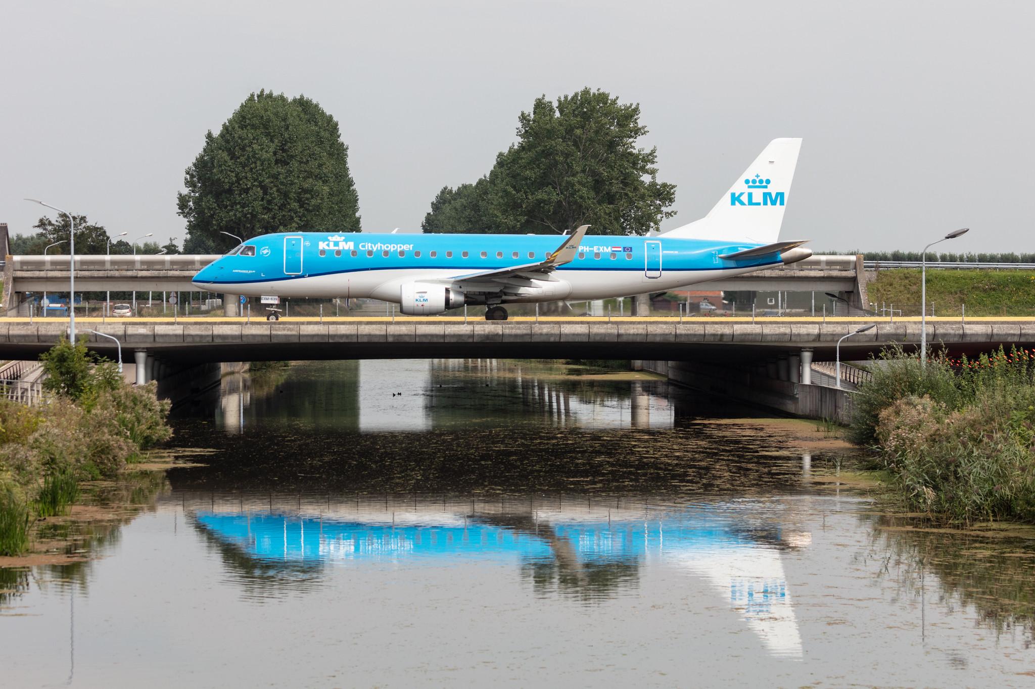 Amsterdam Schiphol: KLM (KL / KLM) | Operator: KLM Cityhopper |  Embraer E175STD E75L | PH-EXM | MSN 17000639