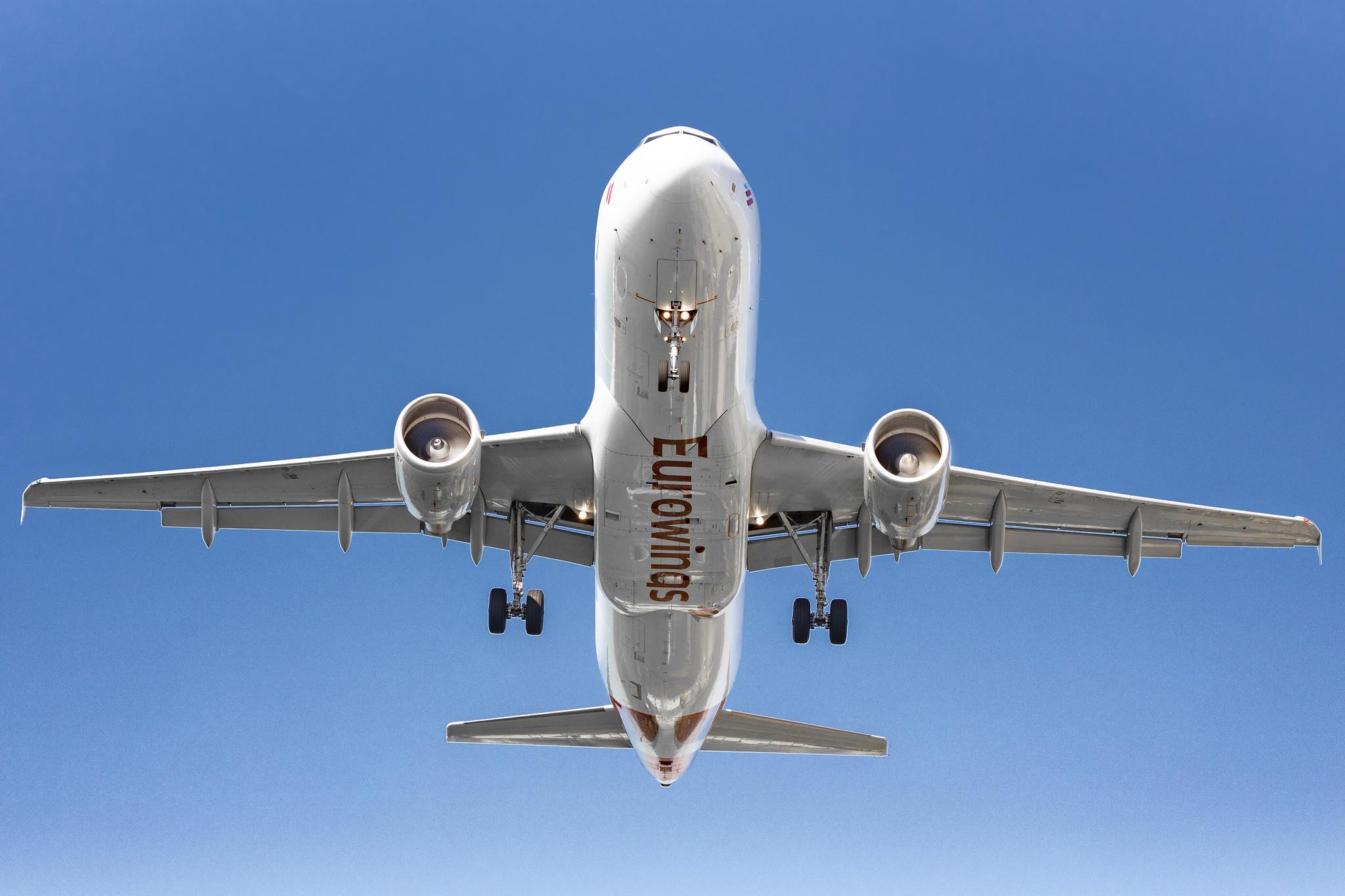 Hamburg Airport: Eurowings (EW / EWG) |  Airbus A320-214 A320 | D-ABNL | MSN 1852