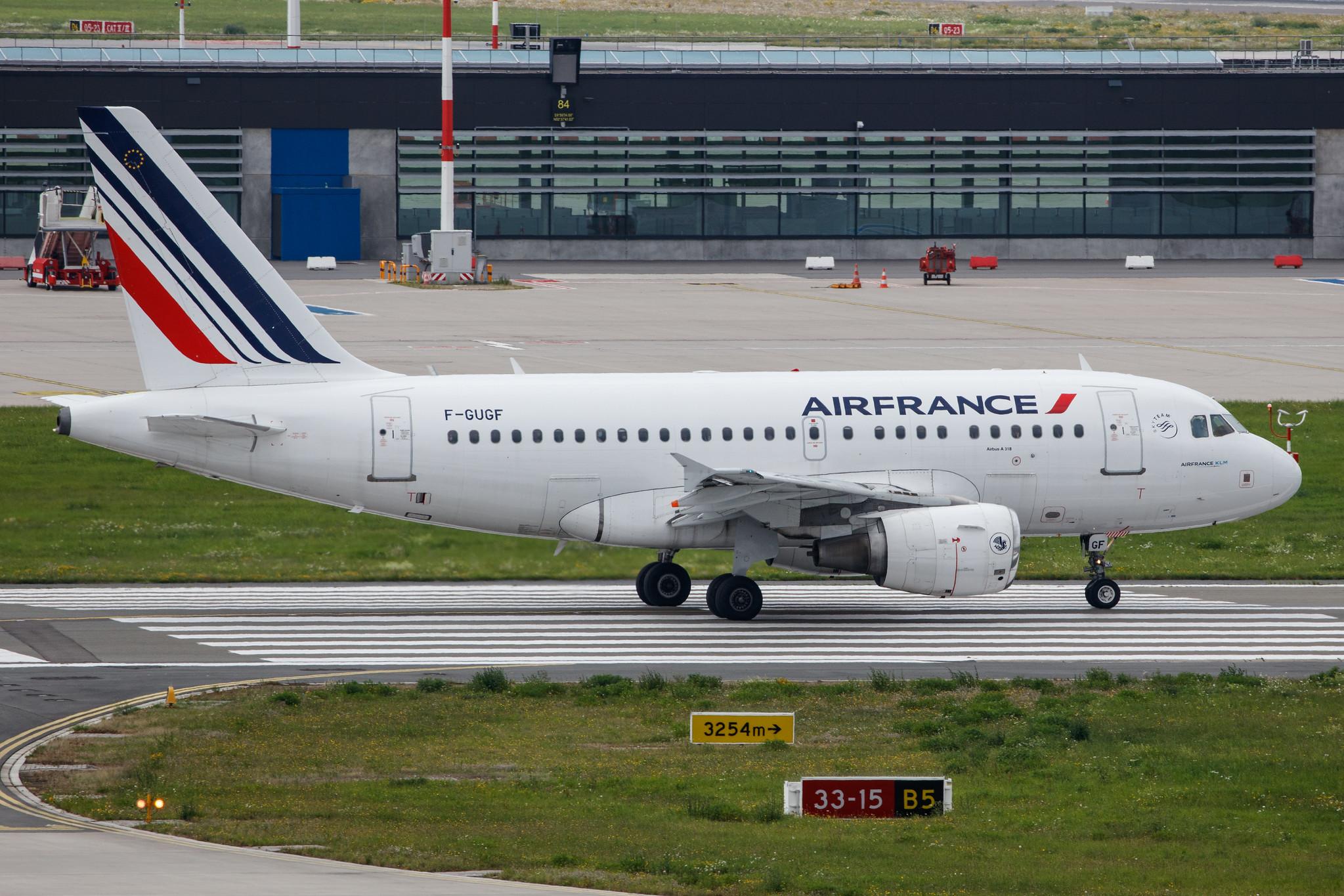 Hamburg Airport: Air France (AF / AFR) |  Airbus A318-111 A318 | F-GUGF | MSN 2109