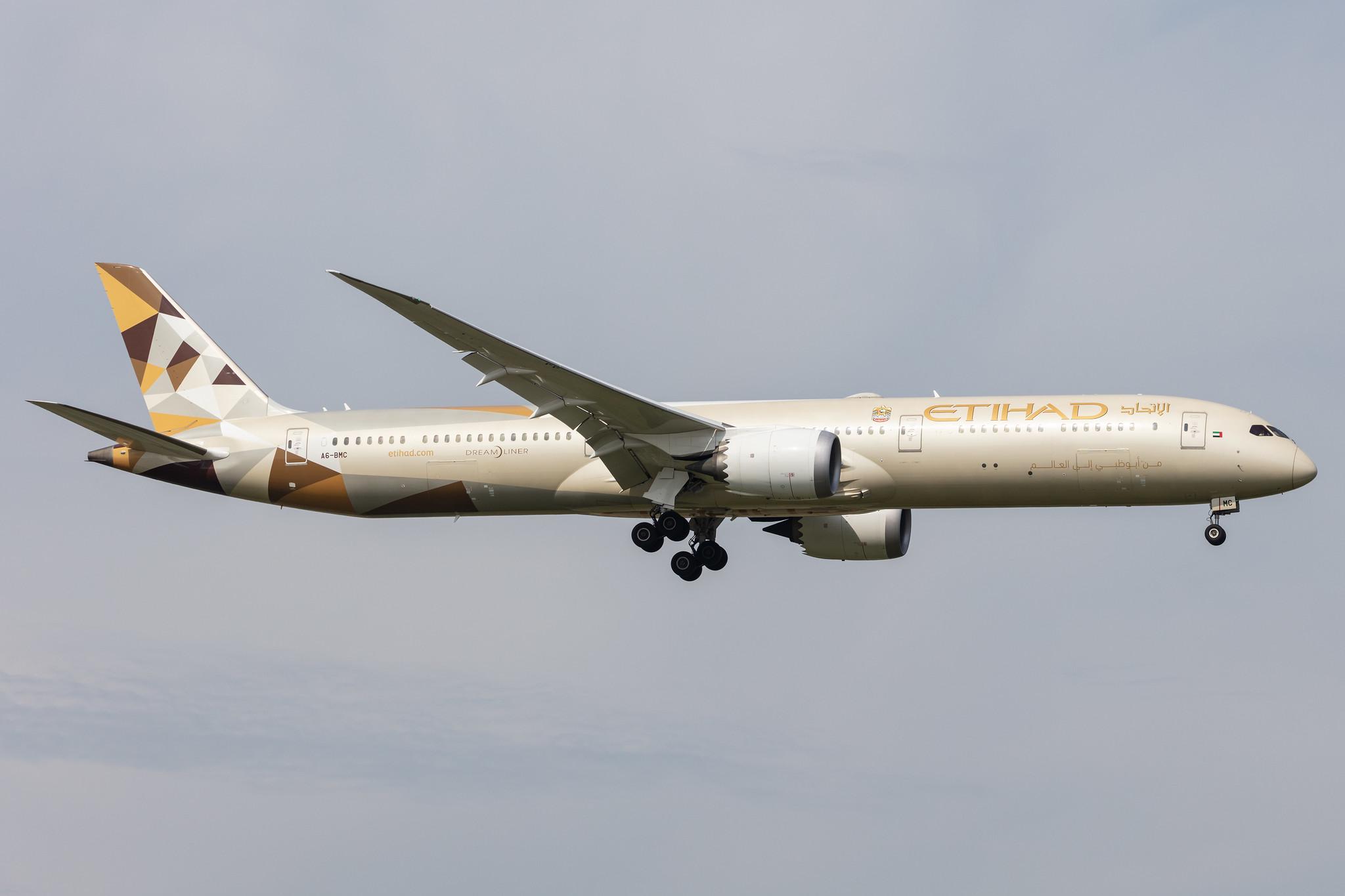 Amsterdam Schiphol: Etihad Airways (EY / ETD) |  Boeing 787-10 Dreamliner B78X | A6-BMC | MSN 60757