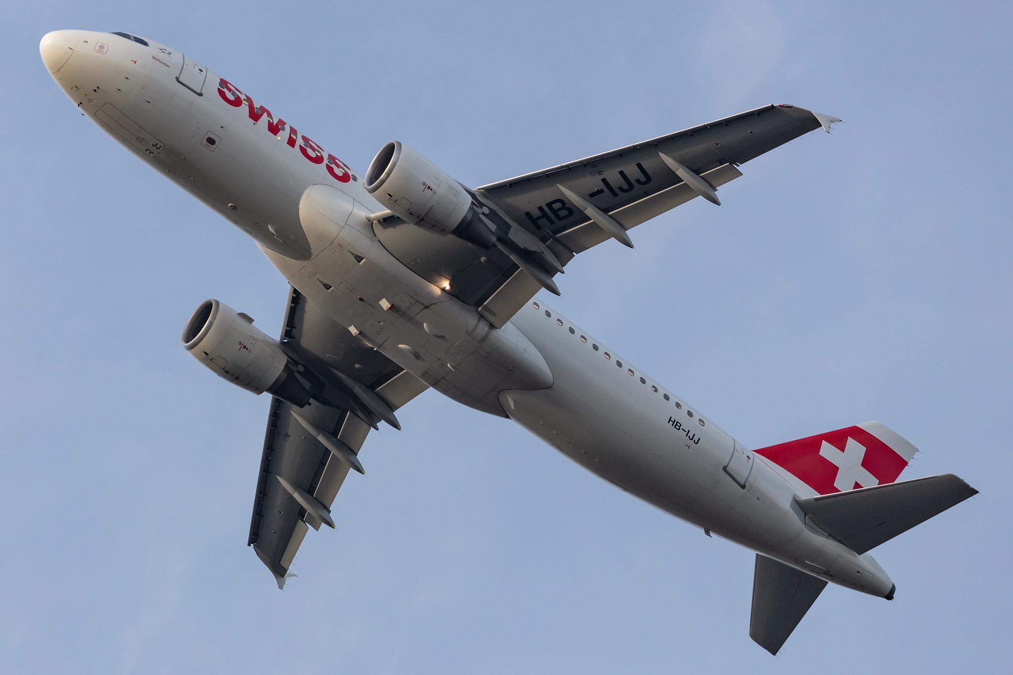 Hamburg Airport: Swiss (LX / SWR) |  Airbus A320-214 A320 | HB-IJJ | MSN 0585
