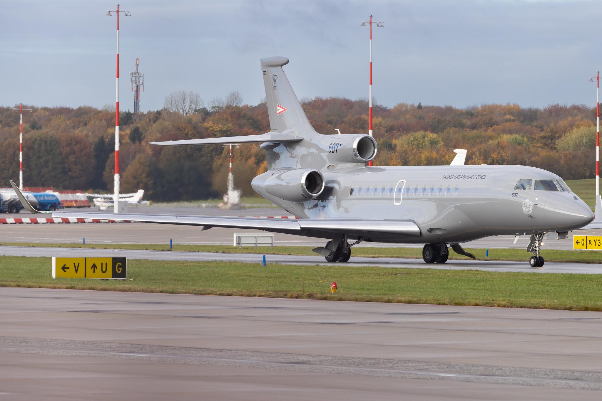 Hamburg Airport: Hungarian Air Force (/ HUF) |  Dassault Falcon 7X FA7X | 607 | MSN 21