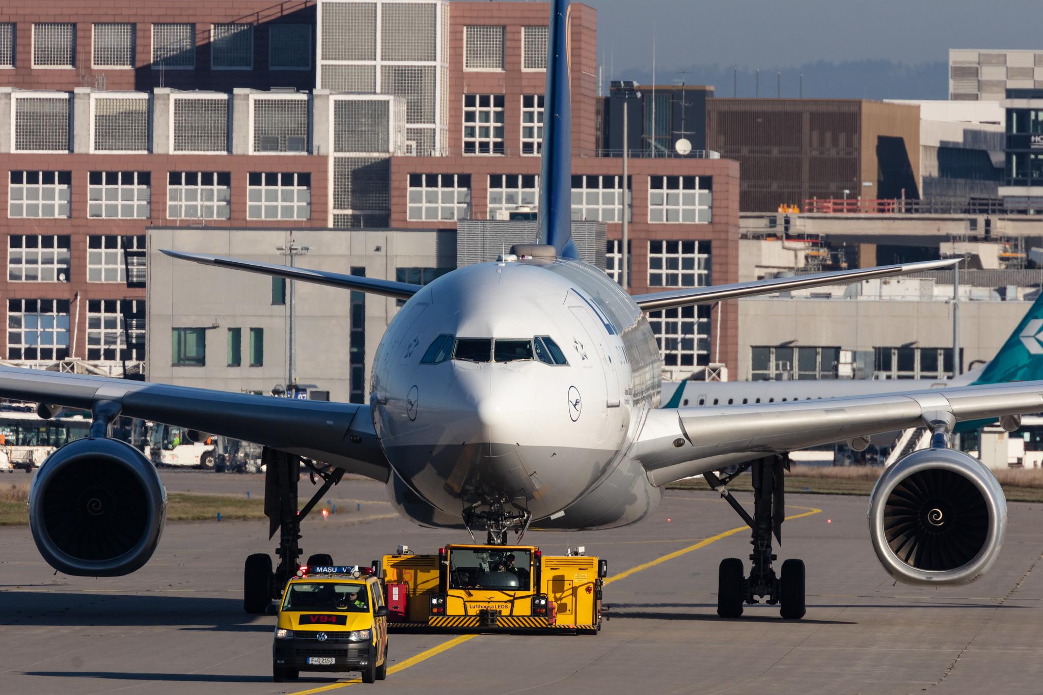 Frankfurt Airport: Lufthansa (LH / DLH) |  Airbus A330-343 A333 | D-AIKE | MSN 0636