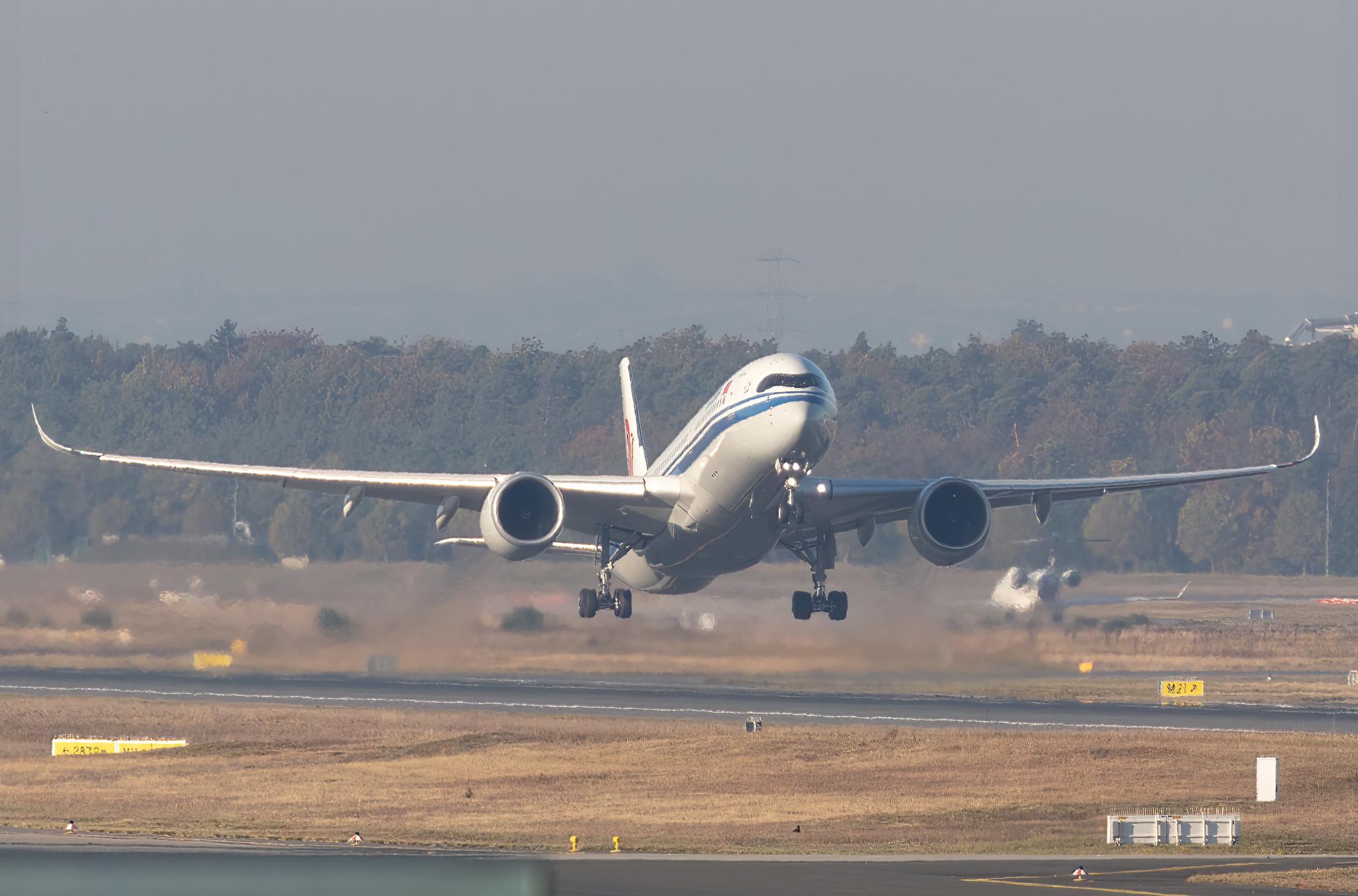 Frankfurt Airport: Air China (CA / CCA) |  Airbus A350-941 A359 | B-322Z | MSN 481