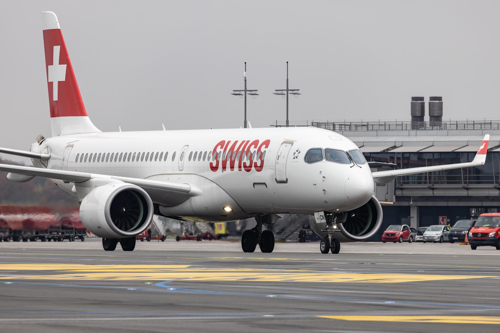 Hamburg Airport: Swiss (LX / SWR) |  Airbus A220-300 BCS3 | HB-JCN | MSN 55032