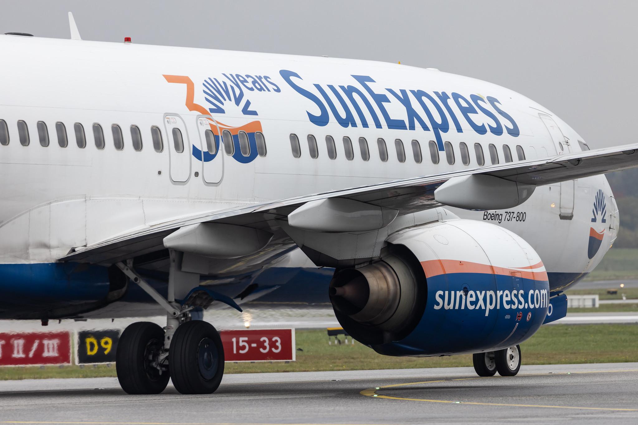 Hamburg Airport: SunExpress (XQ / SXS) |  Boeing 737-8AS B738 | TC-SOO | MSN 33558