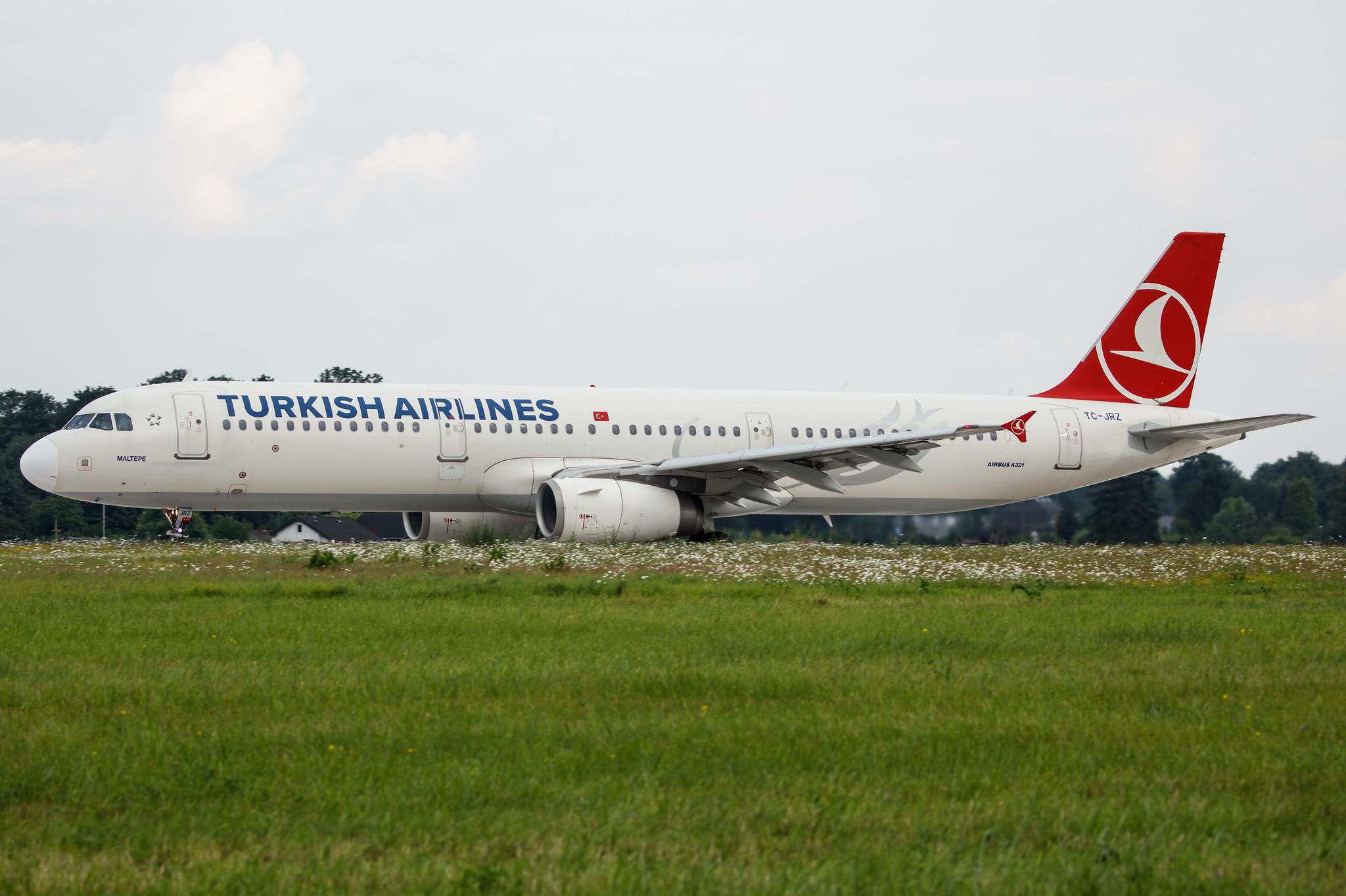 Hamburg Airport: Turkish Airlines (TK / THY) |  Airbus A321-231 A321 | TC-JRZ | MSN 5118