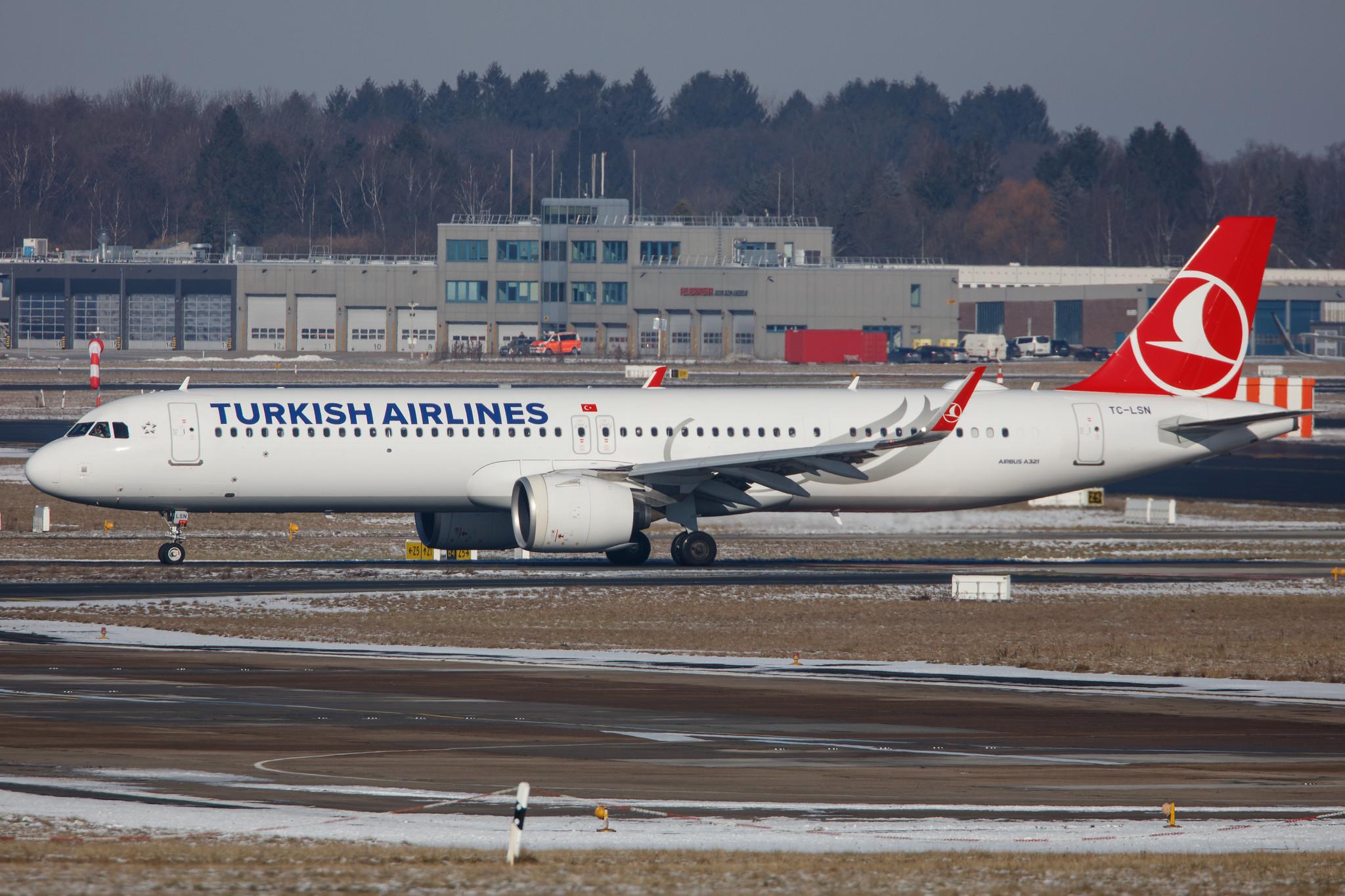 Hamburg Airport: Turkish Airlines (TK / THY) |  Airbus A321-271NX A21N | TC-LSN | MSN 09076