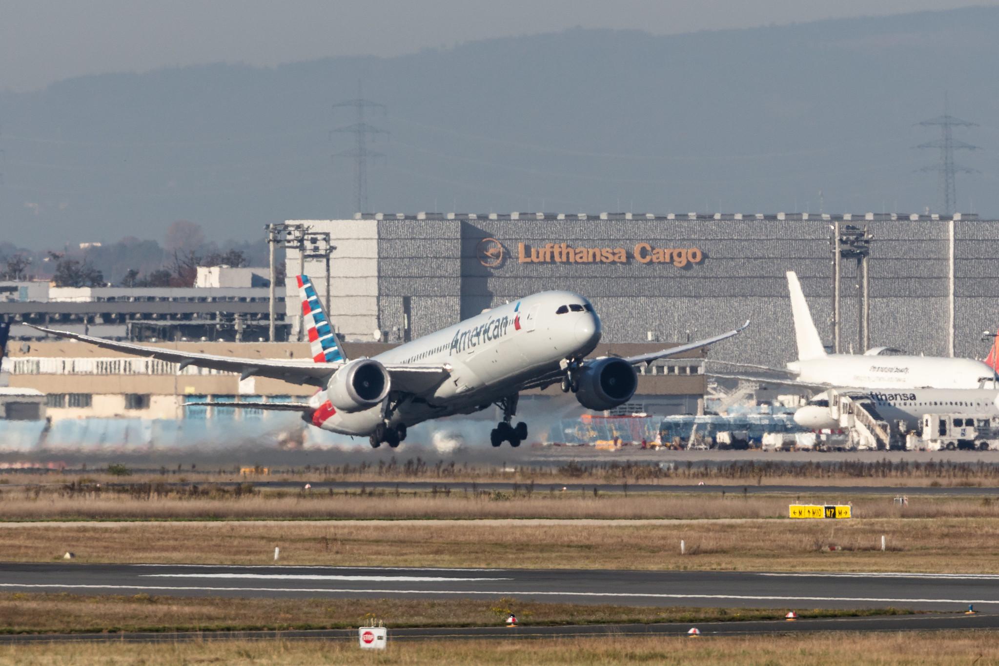 Frankfurt Airport: American Airlines (AA / AAL) |  Boeing 787-9 Dreamliner B789 | N828AA | MSN 40648