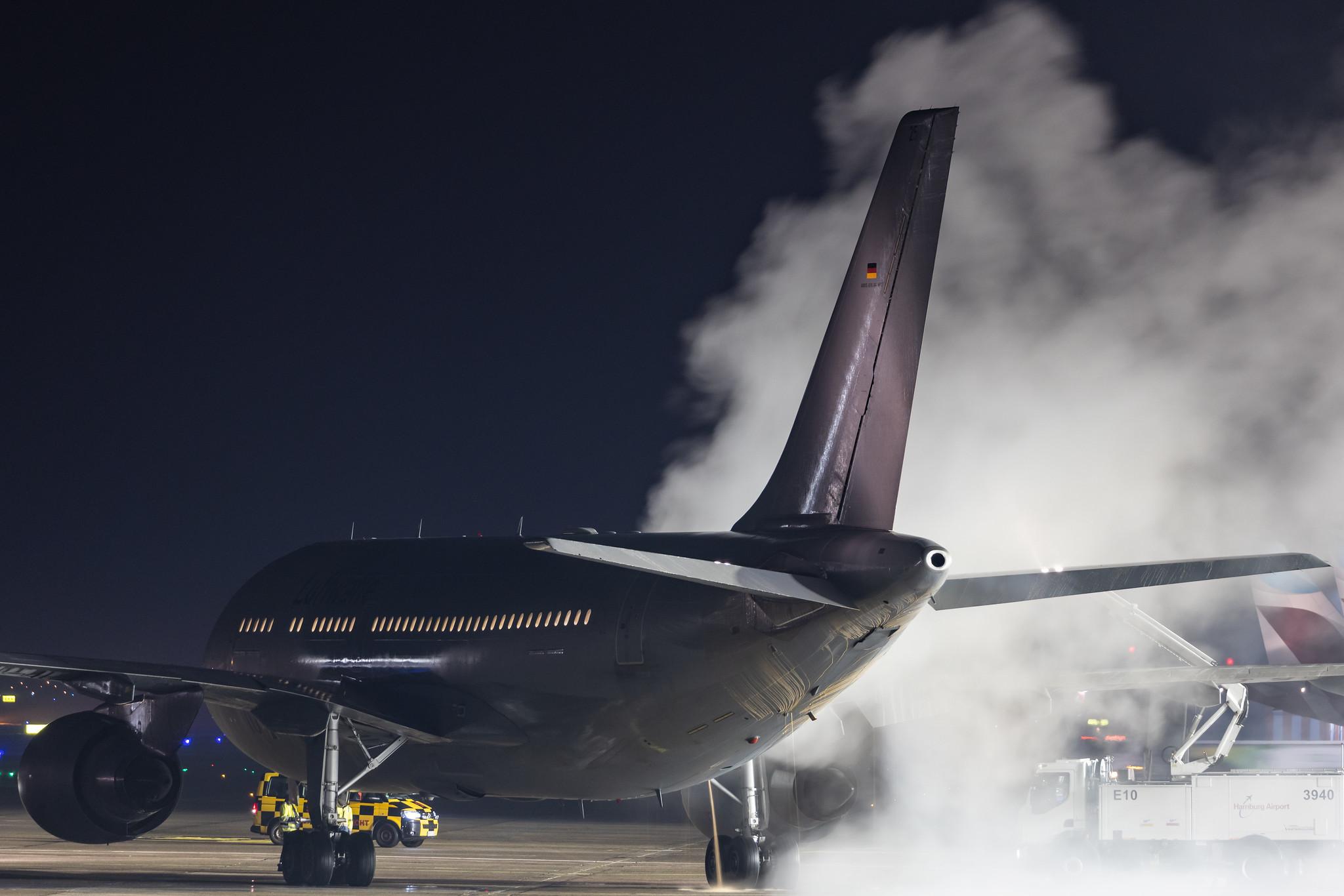 Hamburg Airport:  German Air Force (/ GAF) | Airbus A310-304 MRTT A310 | 10+25 | MSN 484