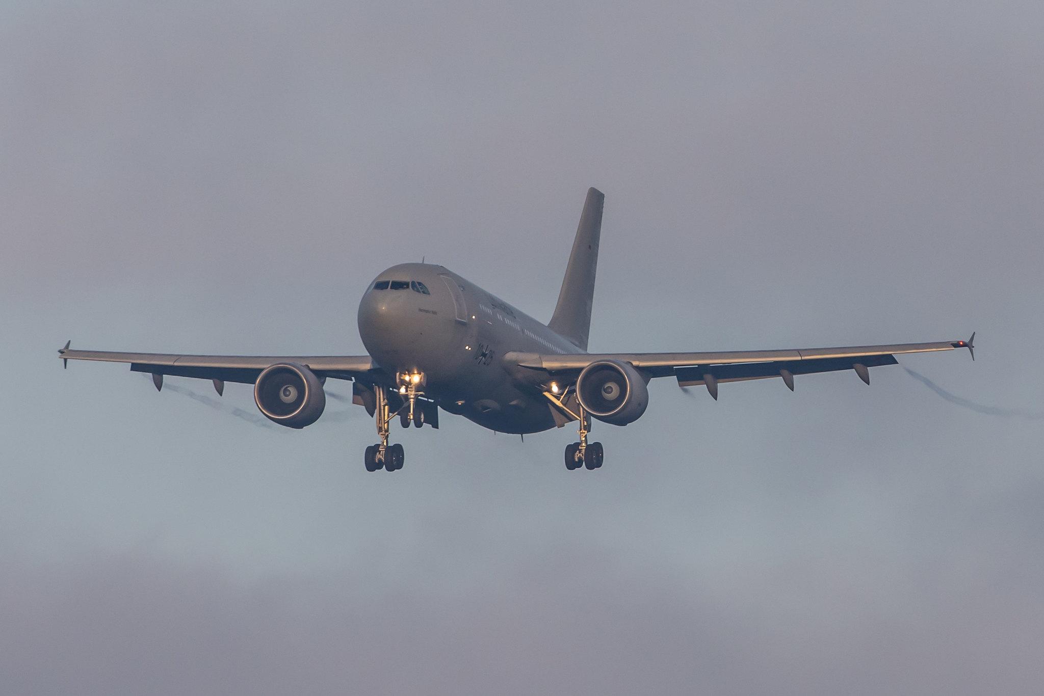 Hamburg Airport:  German Air Force (/ GAF) | Airbus A310-304 MRTT A310 | 10+25 | MSN 484