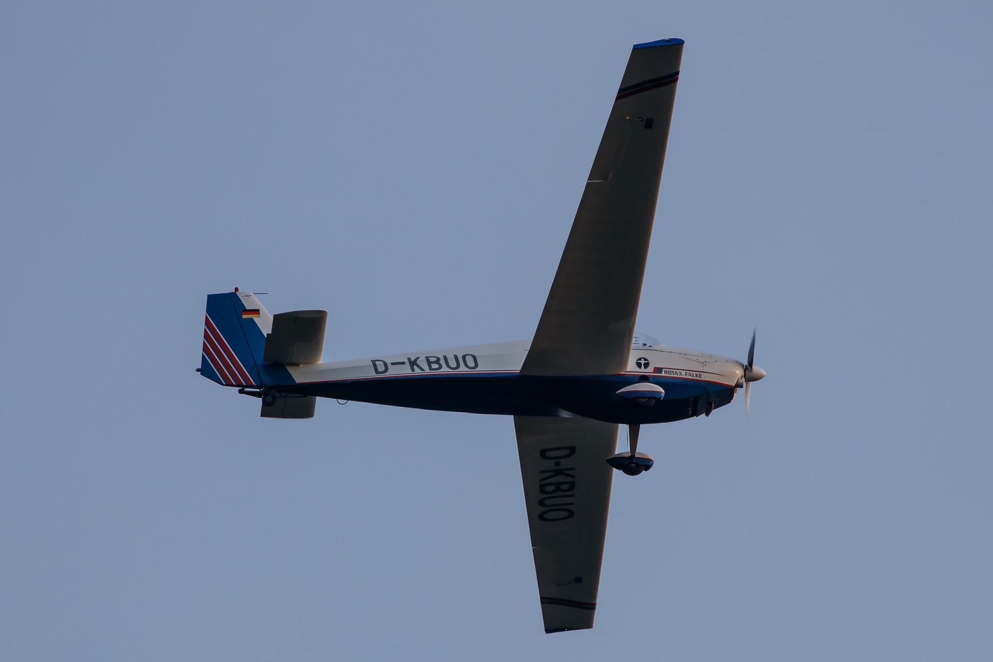 Hamburg Airport: LSV Kreis Pinneberg |  Scheibe SF-25C Falke SF25 | D-KBUO | MSN 44642