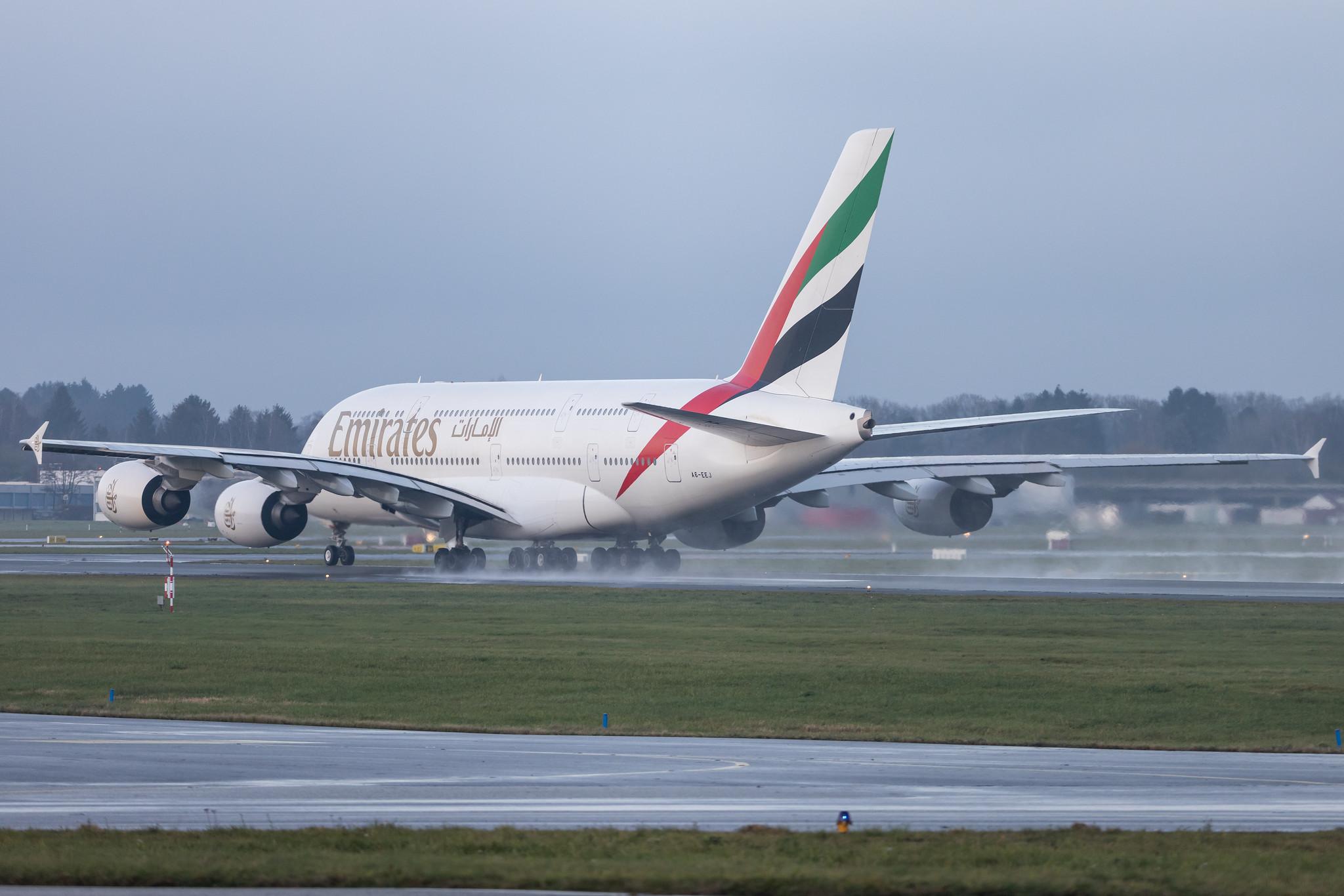 Hamburg Airport: Emirates (EK / UAE) |  Airbus A380-861 A388 | A6-EEJ | MSN 127