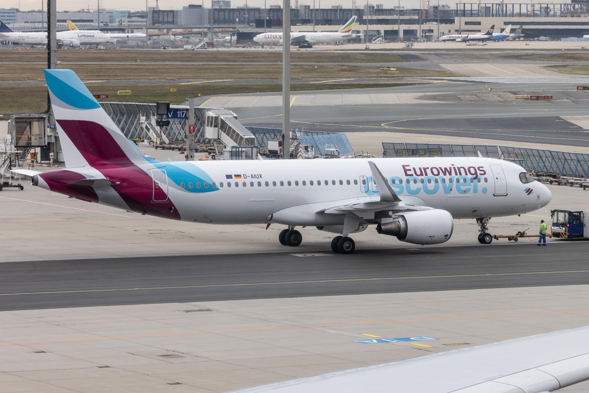 Frankfurt Airport: Eurowings Discover (4Y / OCN) |  Airbus A320-214 A320 | D-AIUX | MSN 7256
