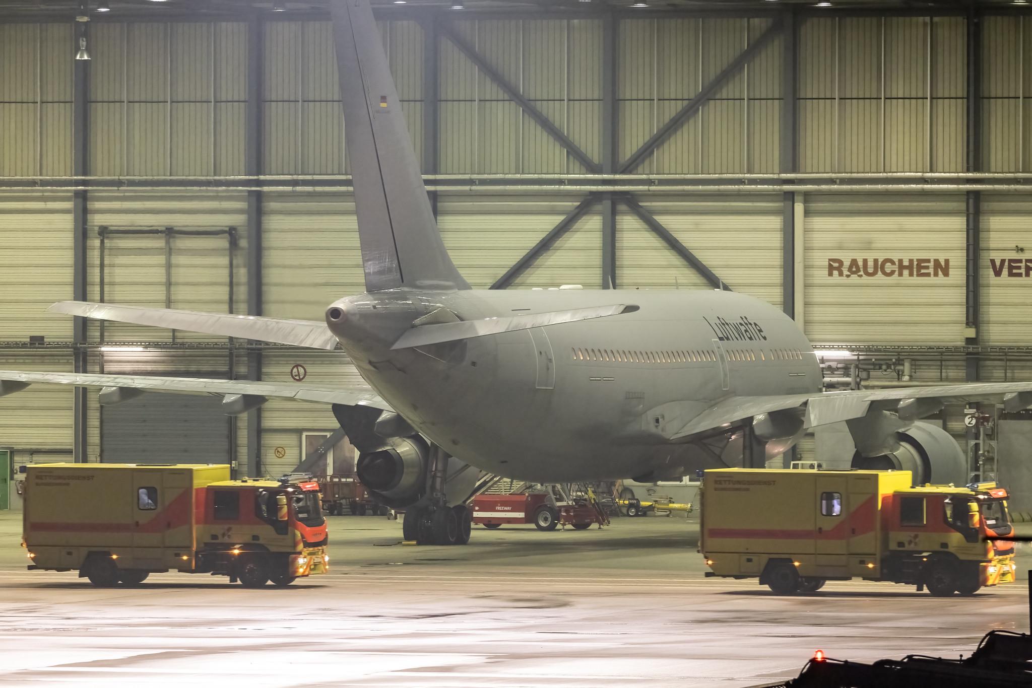 Hamburg Airport:  German Air Force (/ GAF) | Airbus A310-304 MRTT A310 | 10+25 | MSN 484