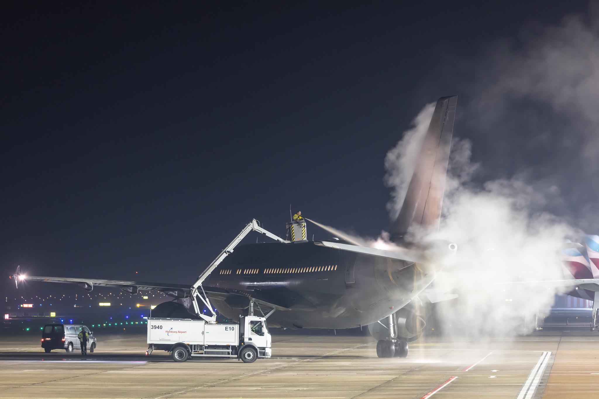 Hamburg Airport:  German Air Force (/ GAF) | Airbus A310-304 MRTT A310 | 10+25 | MSN 484