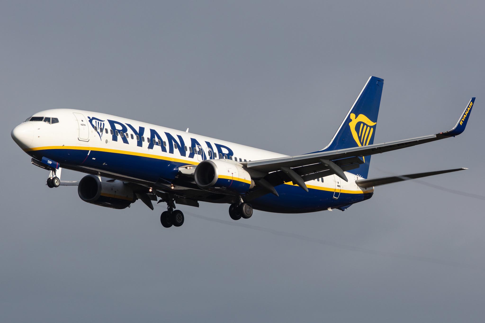 Hamburg Airport: Ryanair (FR / RYR) |  Boeing 737-8AS B738 | EI-EMP | MSN 40285