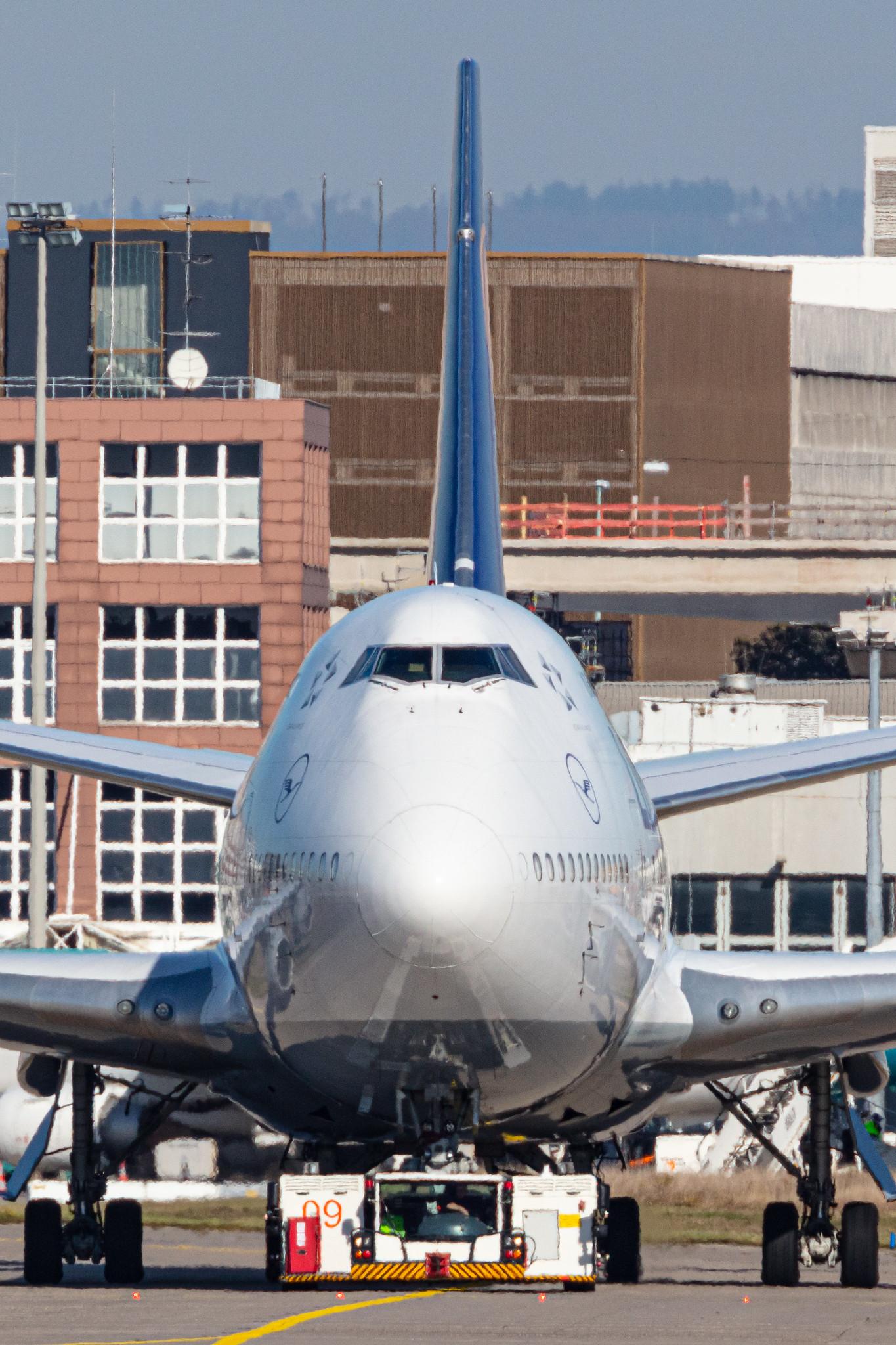 Frankfurt Airport: Lufthansa (LH / DLH) |  Boeing 747-830 B748 | D-ABYH | MSN 37832